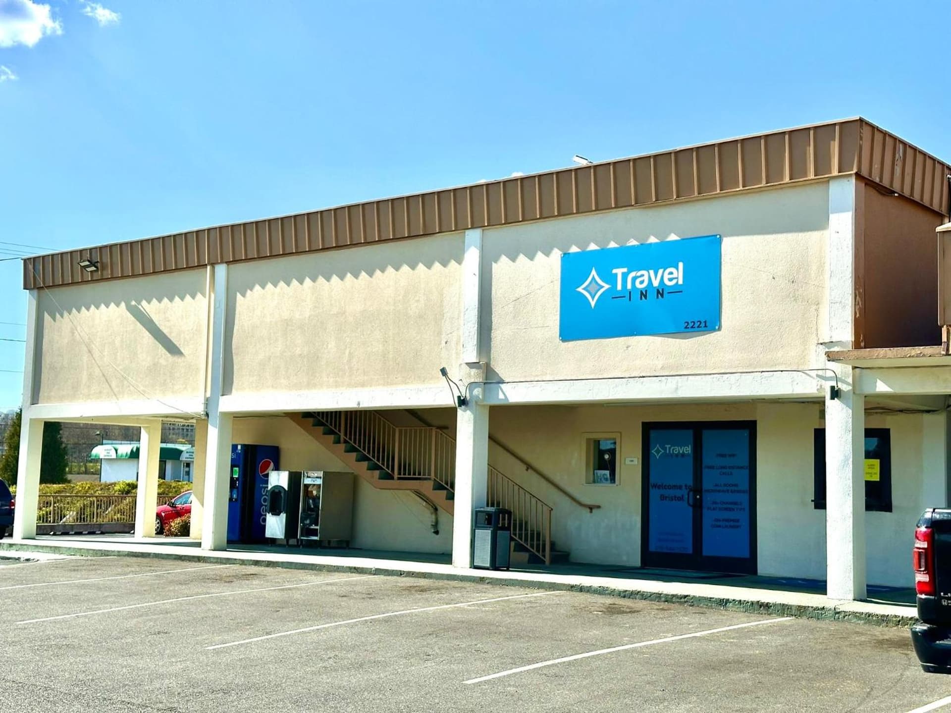 Travel Inn Bristol near State Street featured exterior or lobby in Bristol, TN — similar hotel