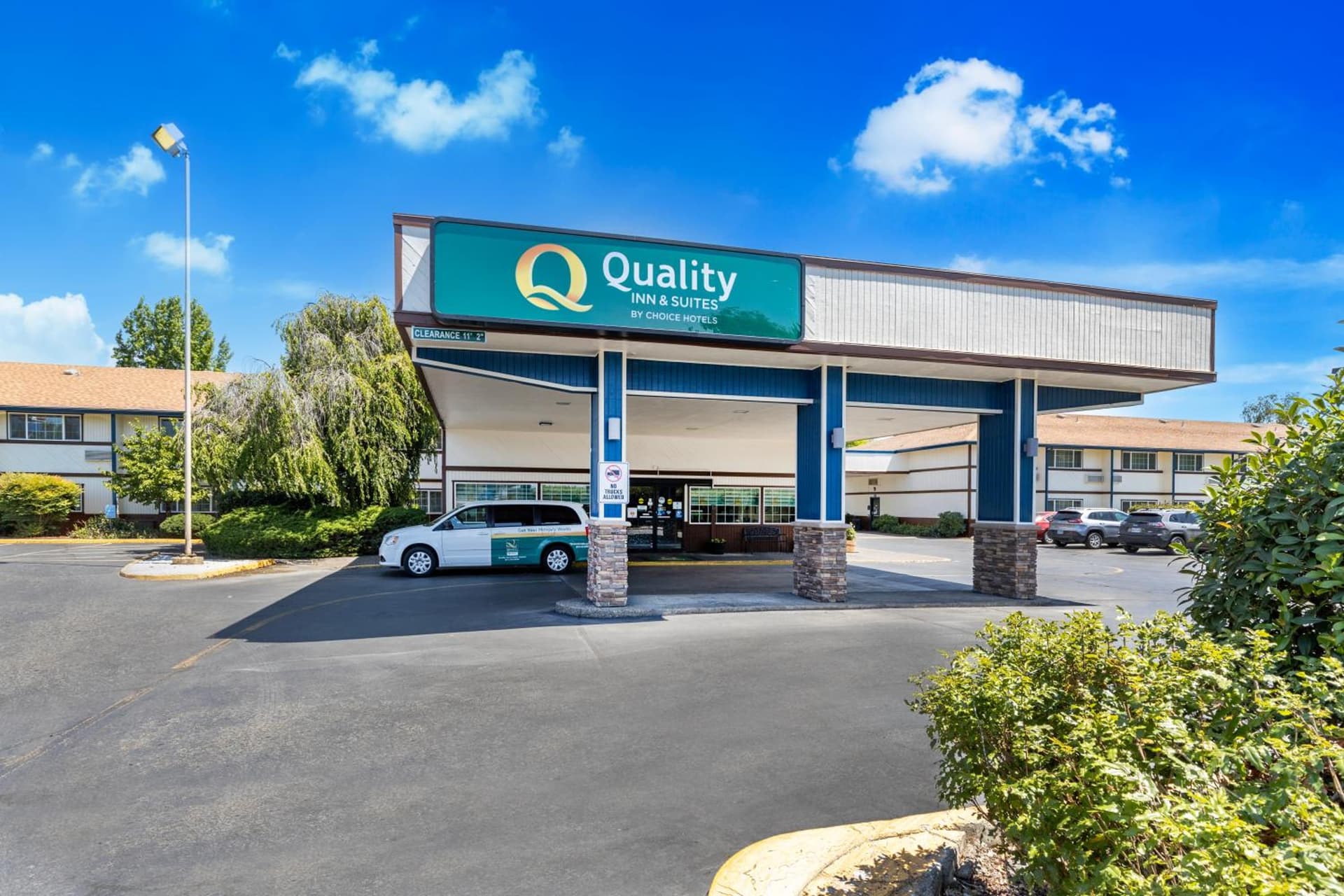 Quality Inn & Suites Medford Airport — hotel in Medford, Oregon