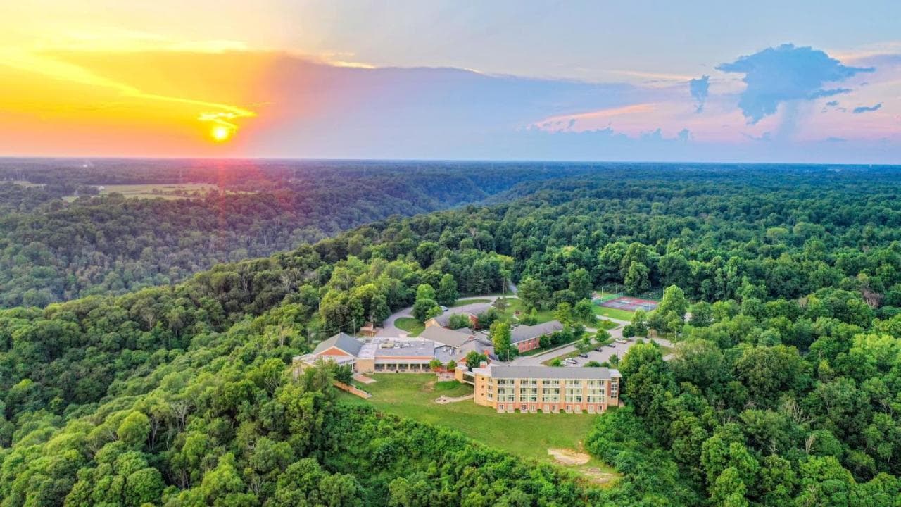 Clifty Inn — hotel in Madison, Indiana