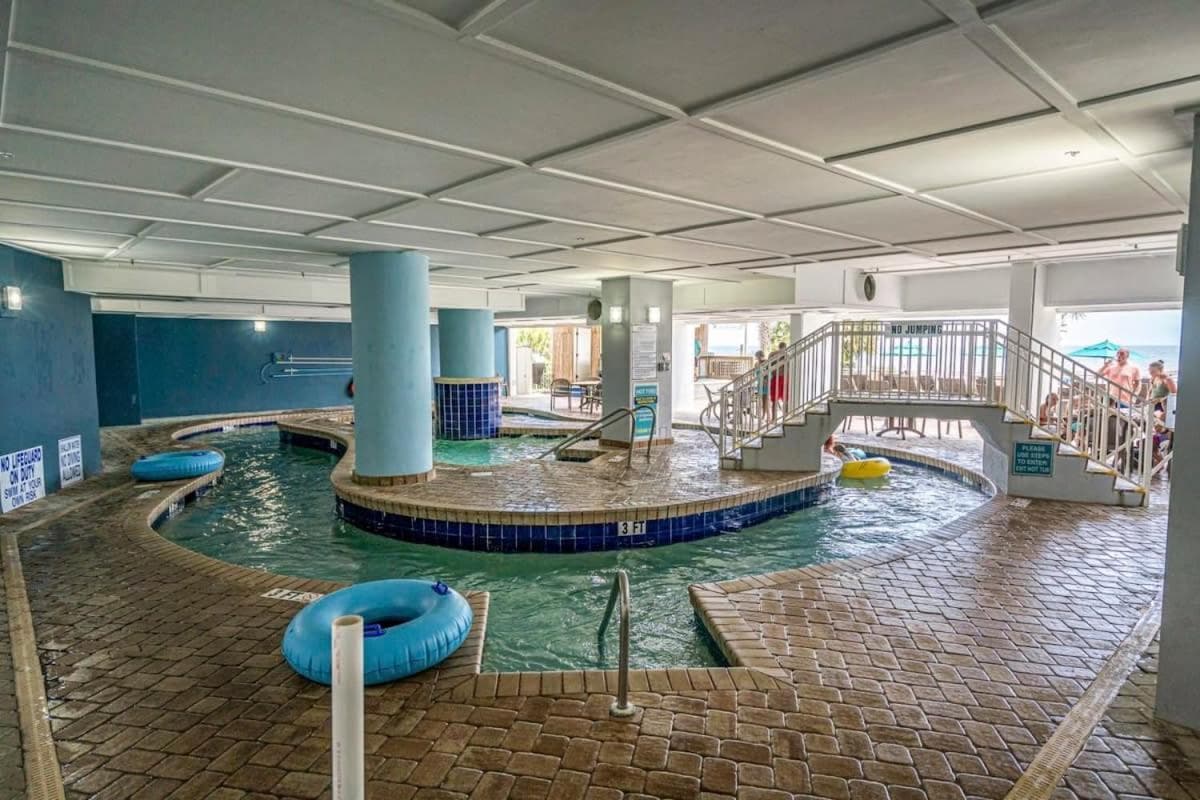 Ocean Front Paradise - Paradise Resort 1010 interior in Myrtle Beach, SC — gallery photo 2