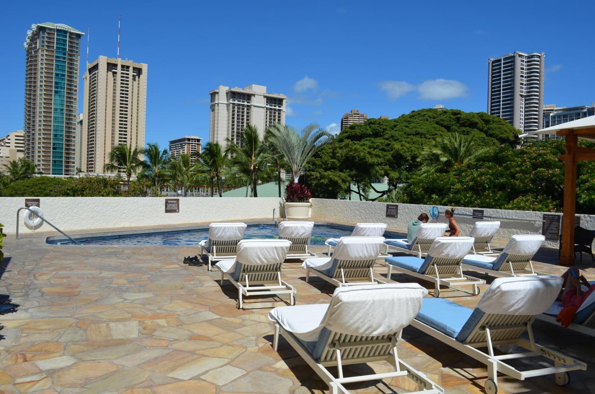 Luana Waikiki Hotel Unit - Free parking no other fees beyond booking sleeps up to 4 interior in Honolulu, HI — gallery photo 2