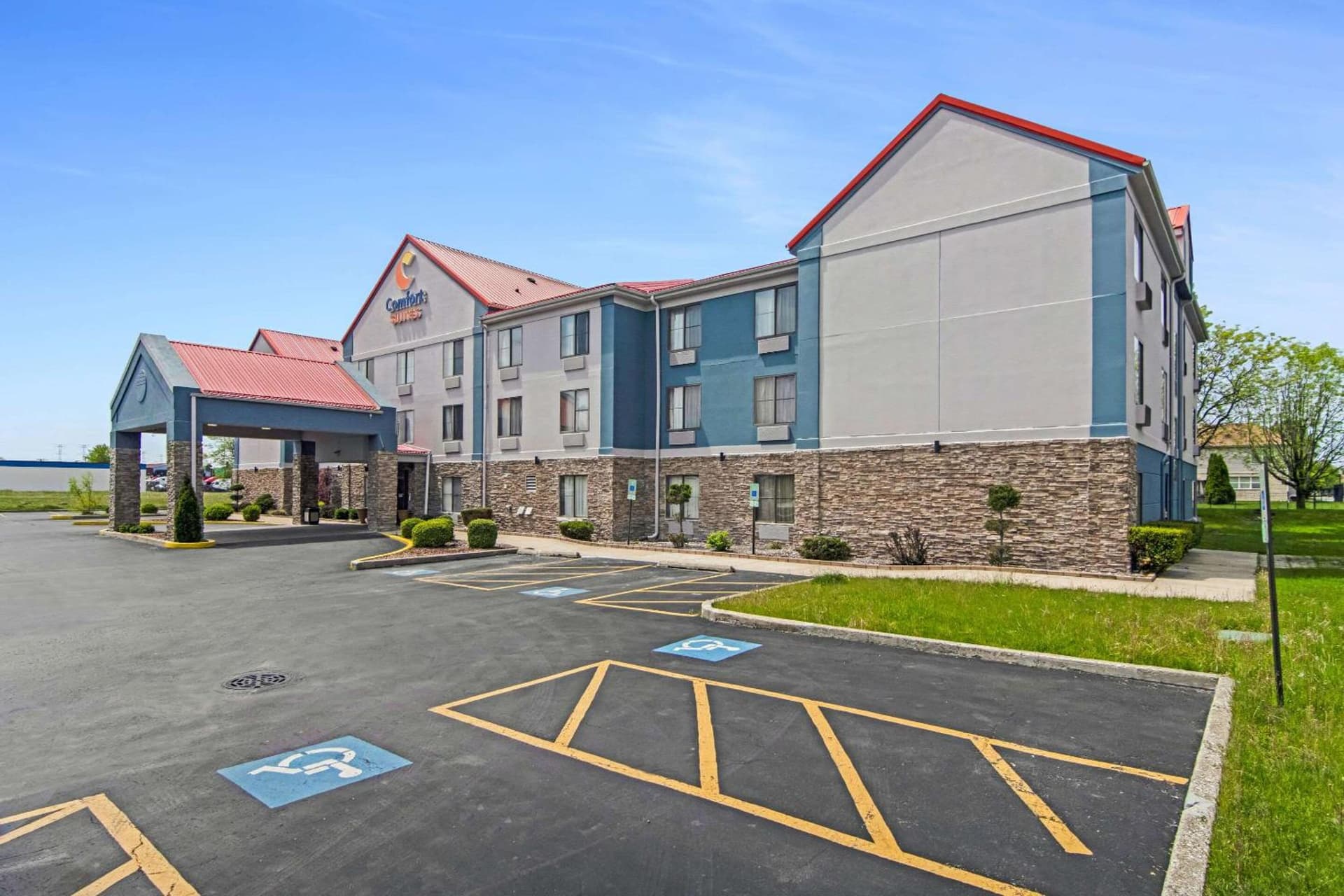 Comfort Suites near I-80 and I-94 — hotel in Lansing, Illinois
