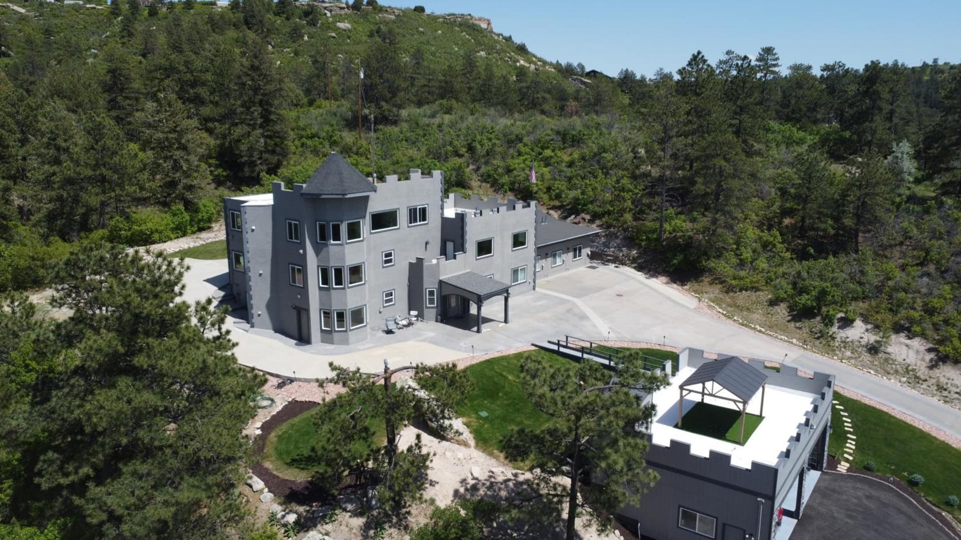 CASTLE in the Pines — hotel in Castle Rock, Colorado