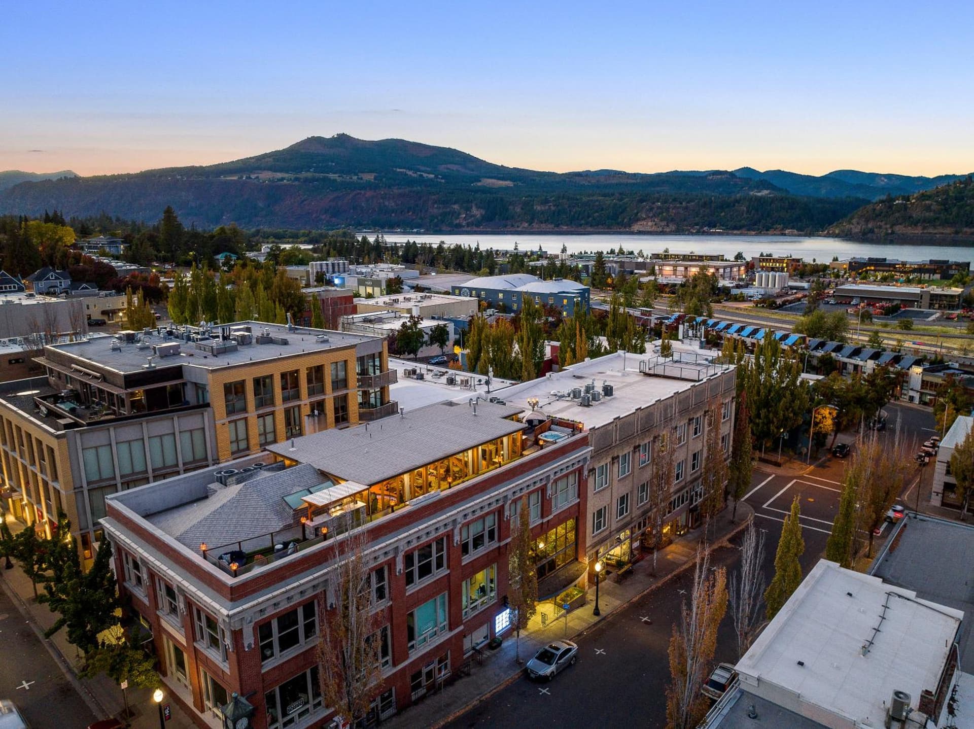Thistledown on Oak — hotel in Hood River, Oregon
