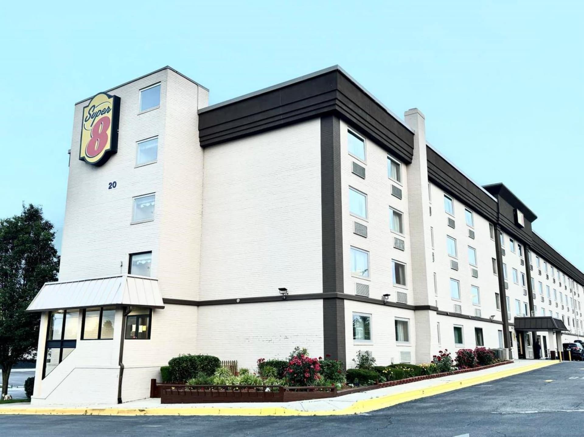 Super 8 by Wyndham Frederick — hotel in Frederick, Maryland