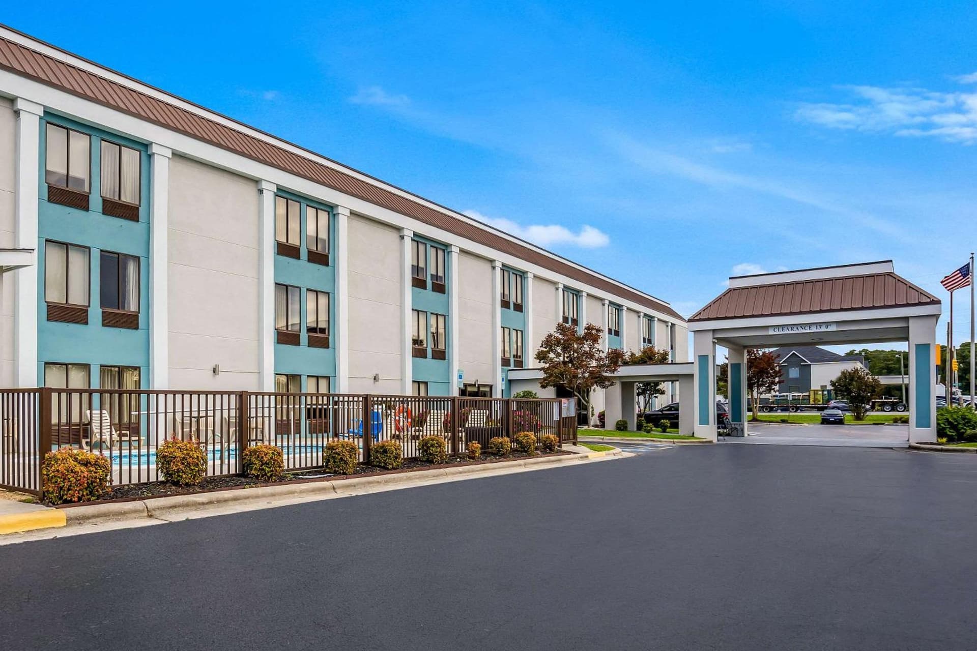 Quality Inn Jacksonville near Camp Lejeune — hotel in Jacksonville, North Carolina