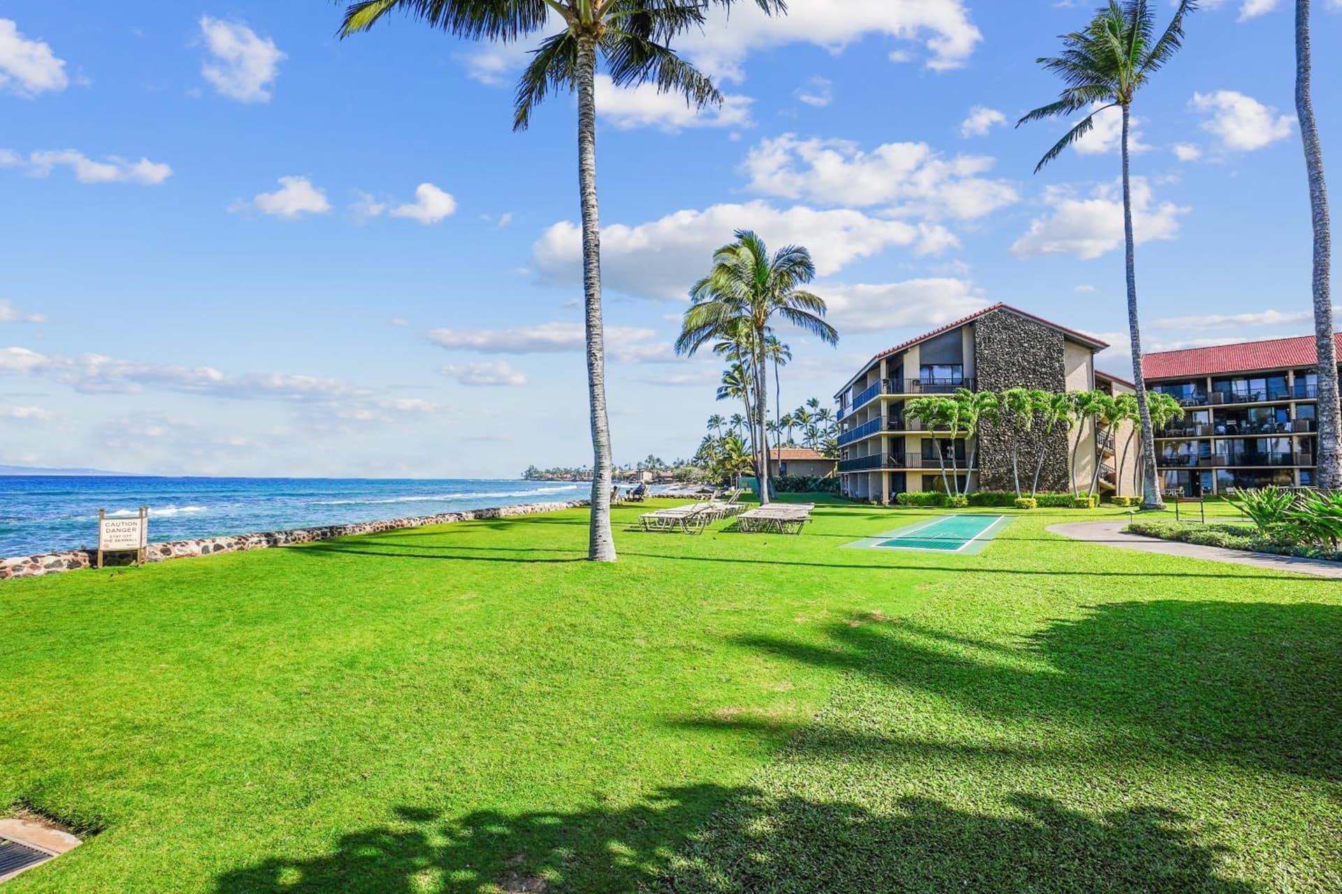 Papakea's Finest - OCEAN VIEW Luxury 2 bedroom 2 bath - AC IN EVERY ROOM — hotel in Hana, Hawaii