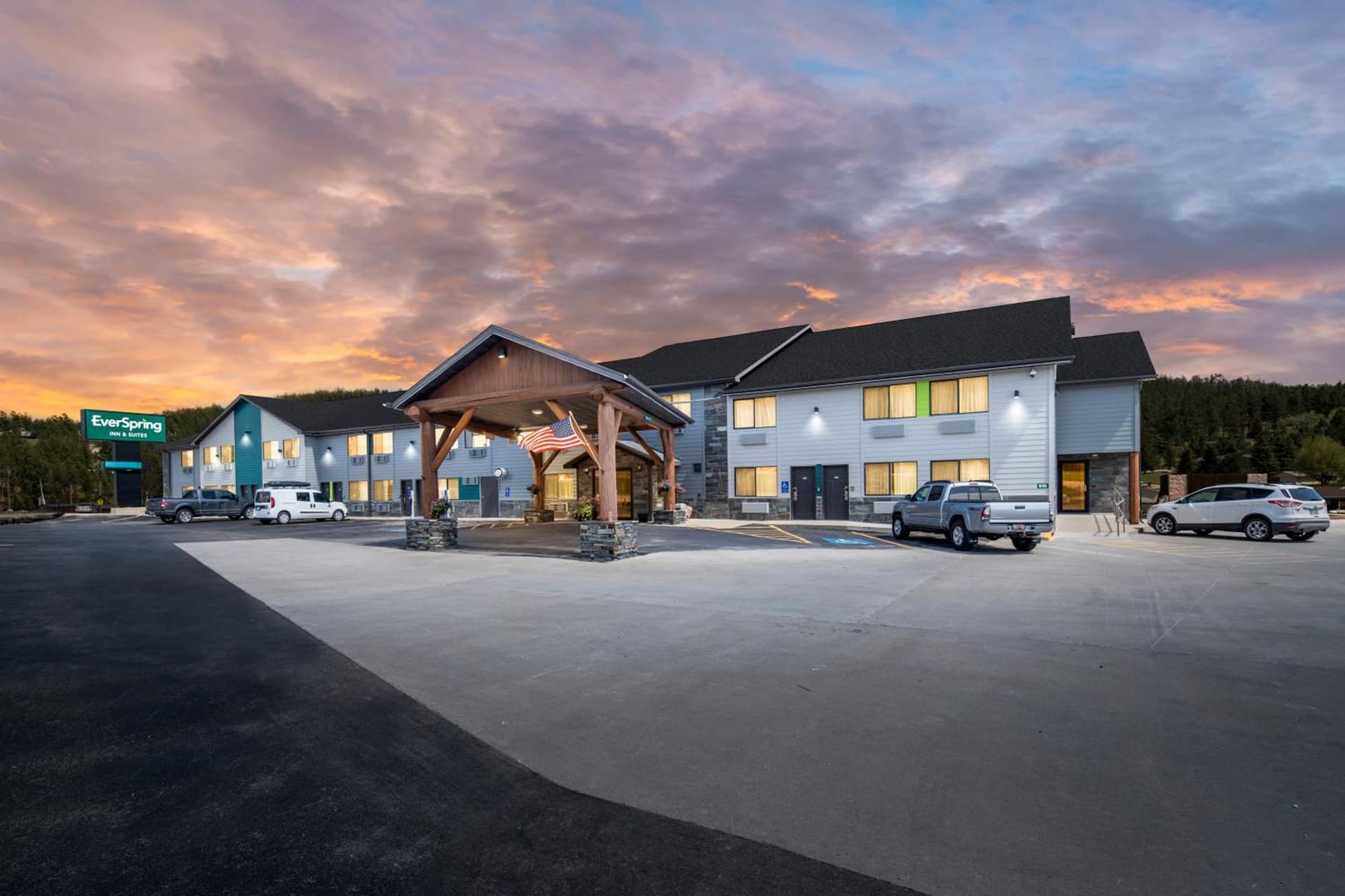 EverSpring Inn & Suites — hotel in Hill City, South Dakota