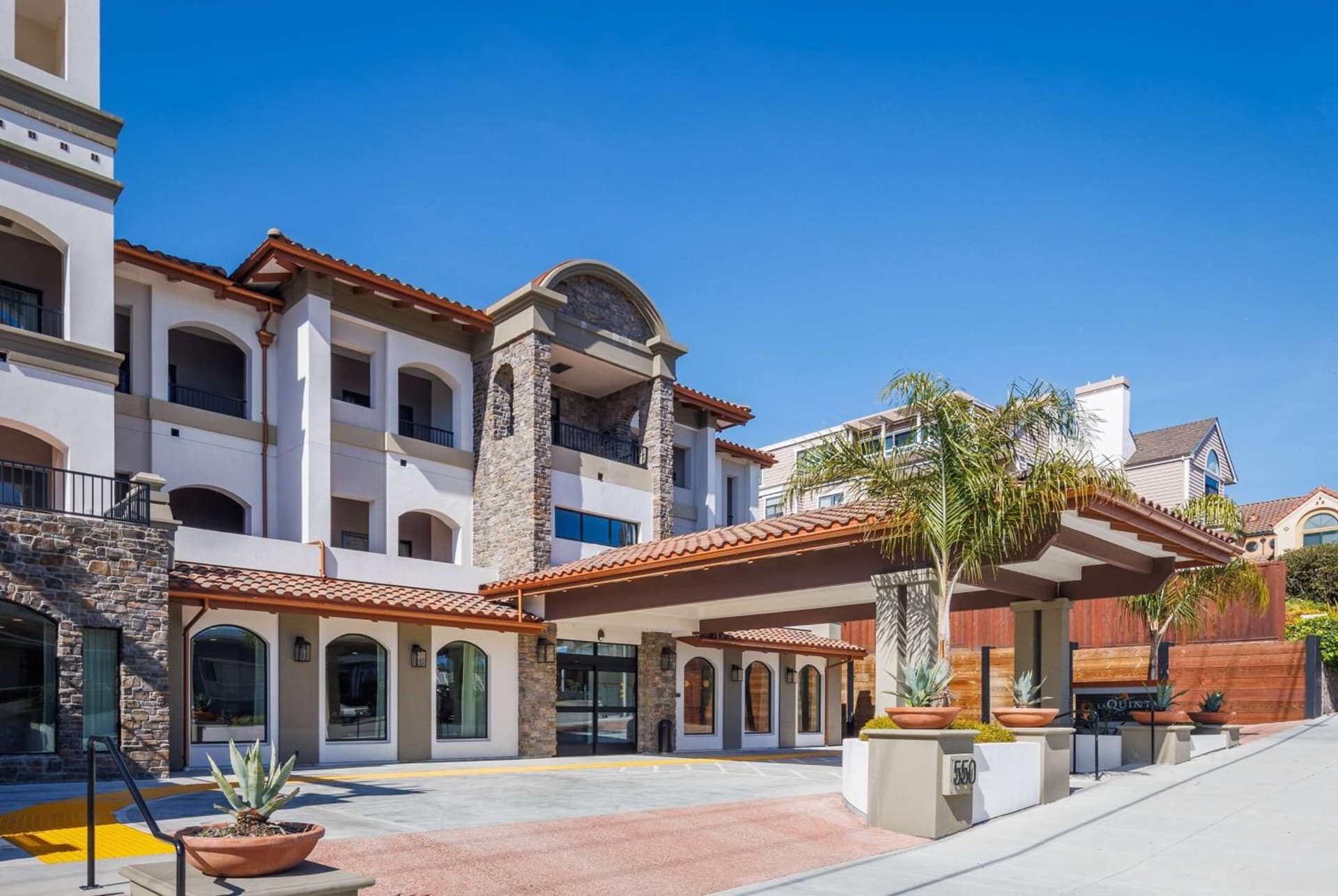 La Quinta Inn & Suites by Wyndham Santa Cruz — hotel in Santa Cruz, California