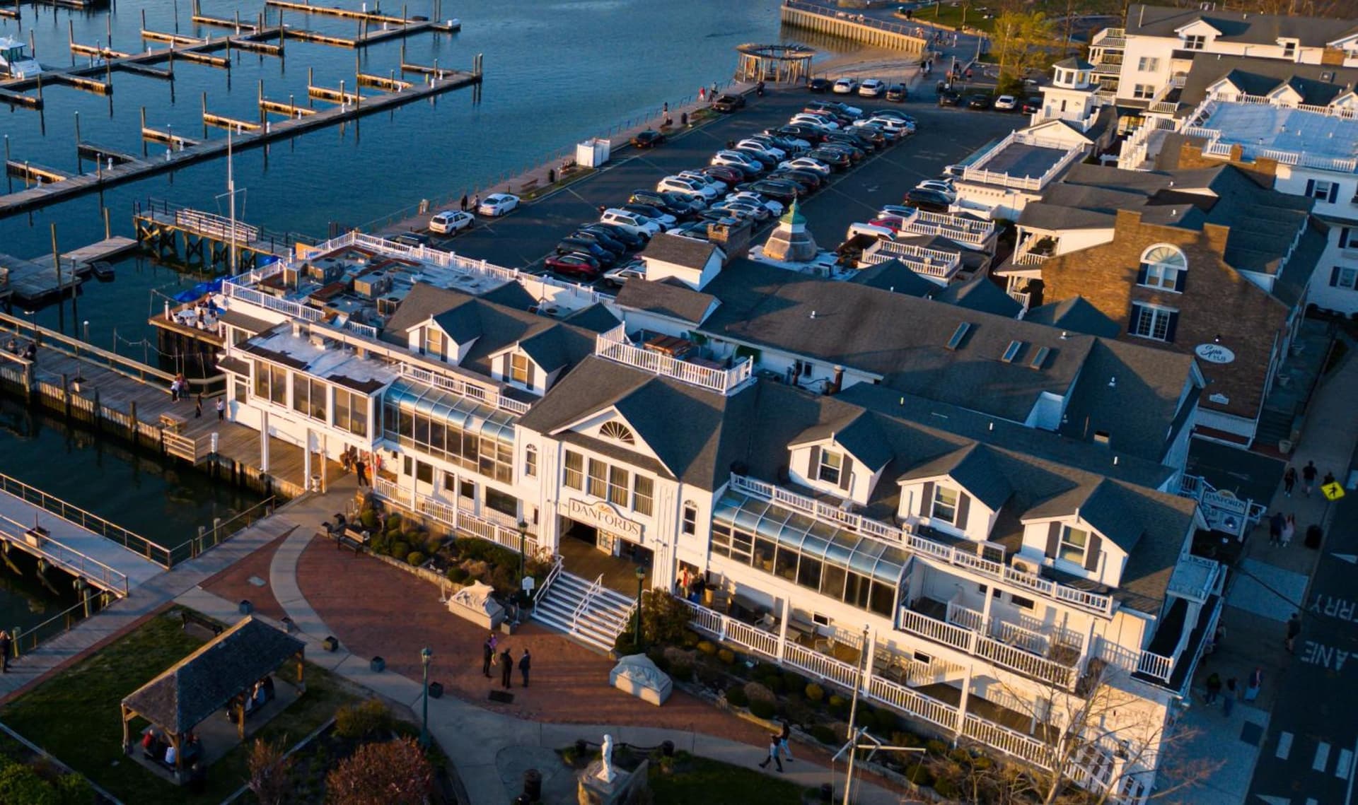 Danfords Hotel & Marina — hotel in Bellport, New York