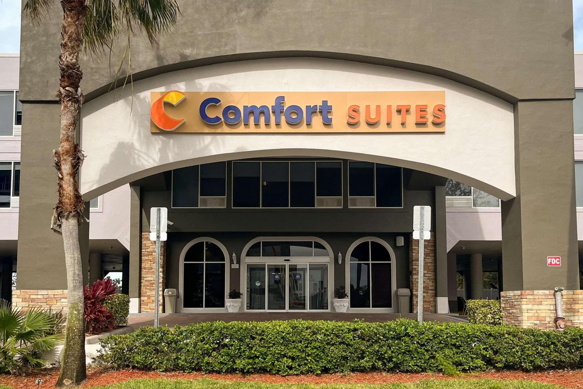Comfort Suites Clearwater - Dunedin featured exterior or lobby in Clearwater, FL — similar hotel