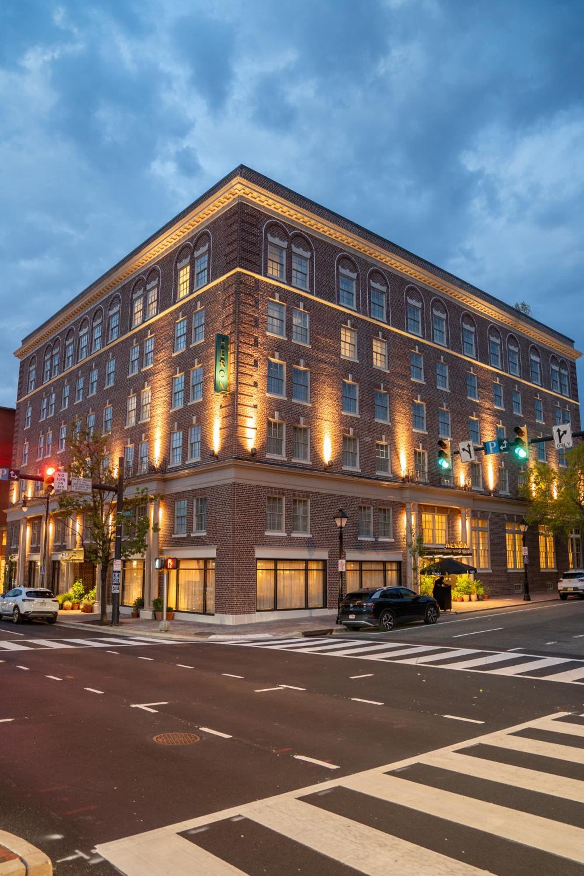 Hotel Heron Alexandria Old Town, Curio Collection by Hilton — hotel in Alexandria, Virginia