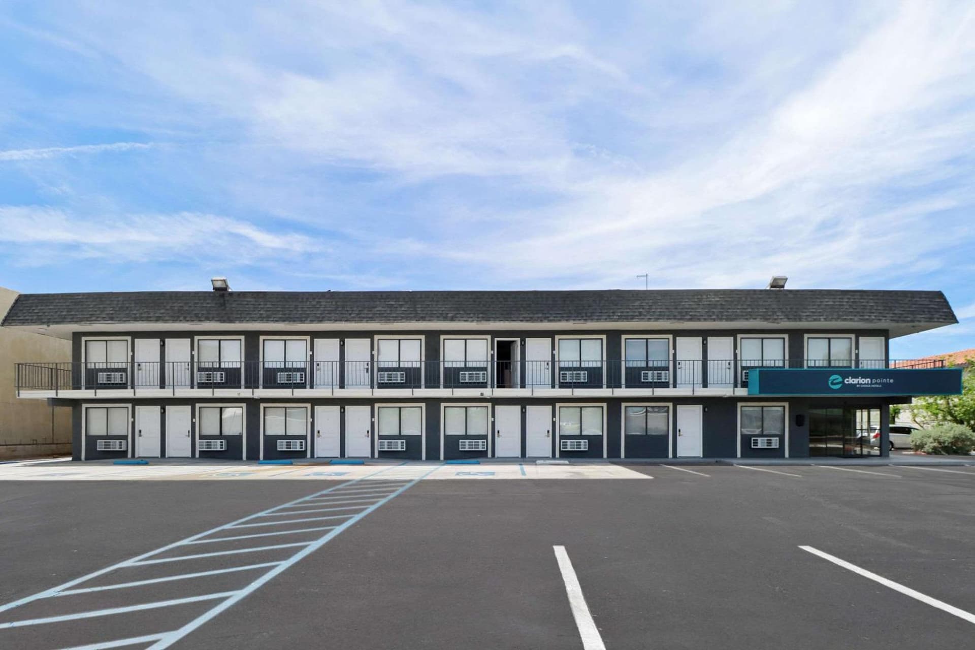 Clarion Pointe Ridgecrest near China Lake Naval Station interior in Ridgecrest, CA — gallery photo 2