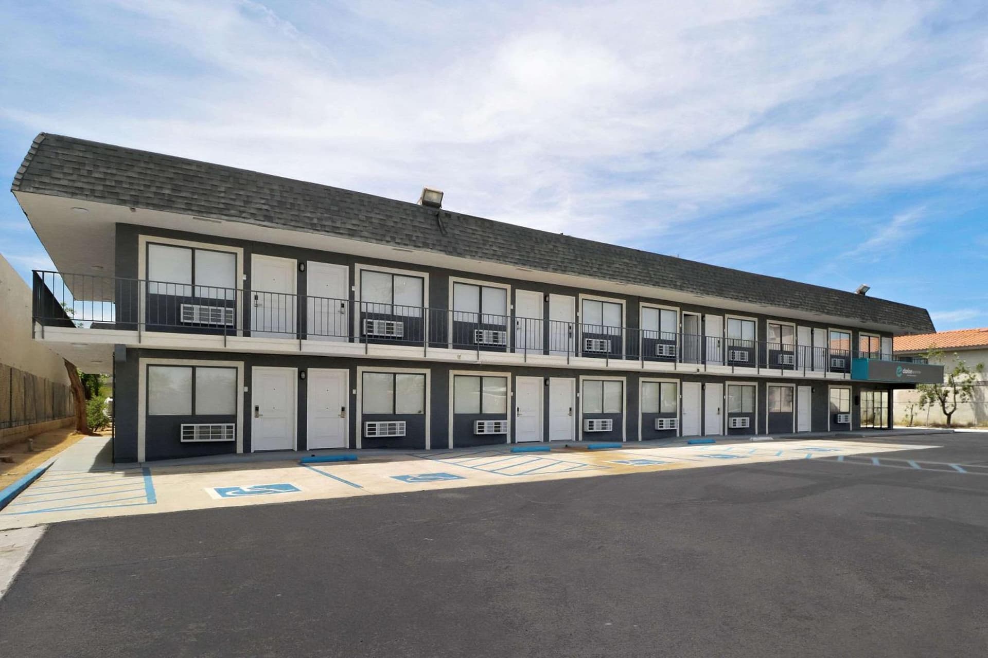 Clarion Pointe Ridgecrest near China Lake Naval Station property views in Ridgecrest, CA — gallery photo 3
