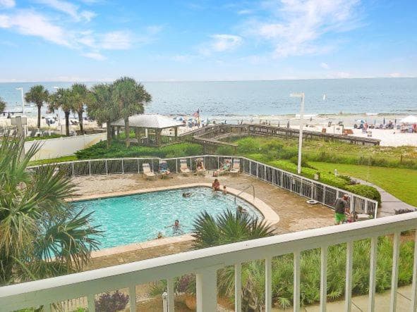 Seaside Orange Beach, Gulf Front, Tennis, and Pools! interior in Orange Beach, AL — gallery photo 2