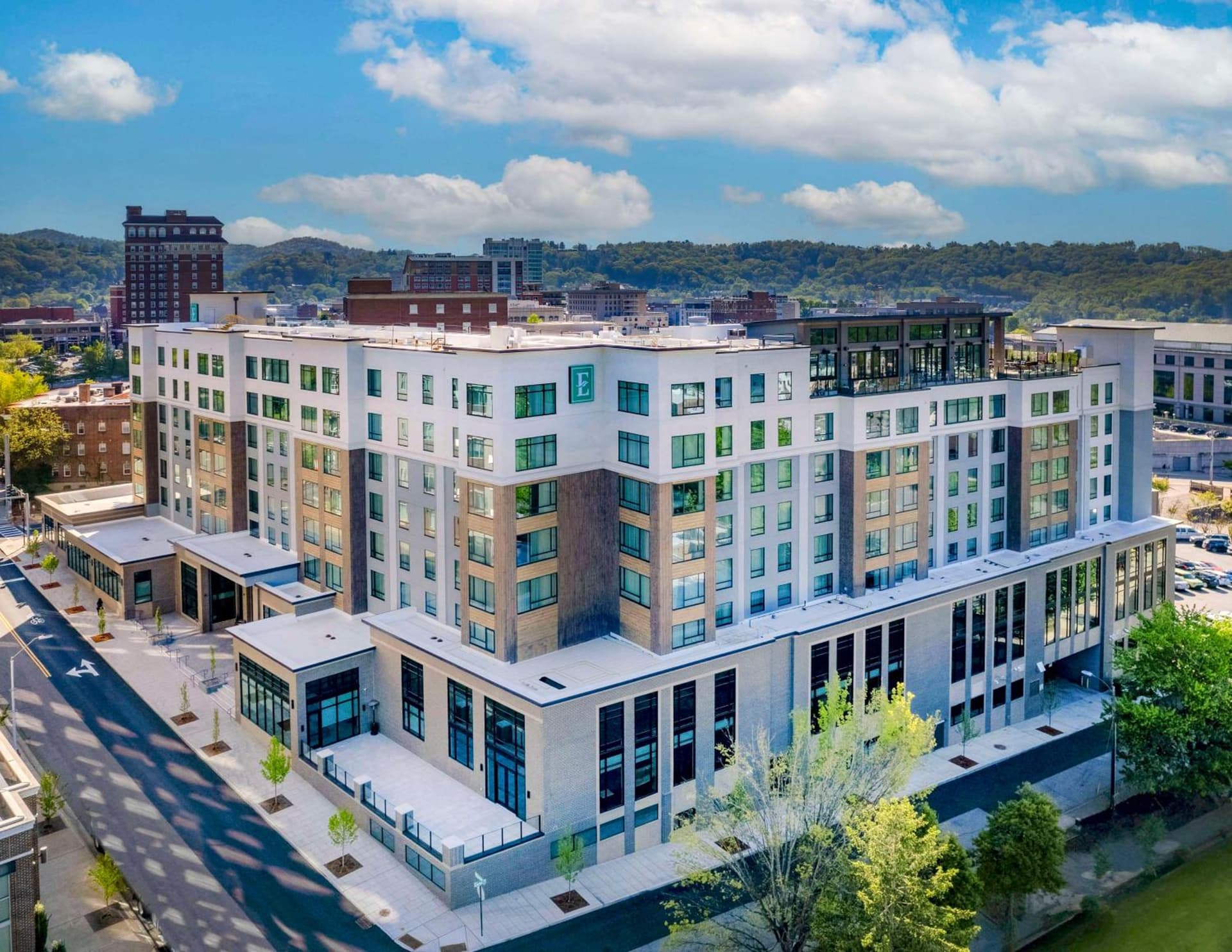 Embassy Suites By Hilton Asheville Downtown — hotel in Asheville, North Carolina