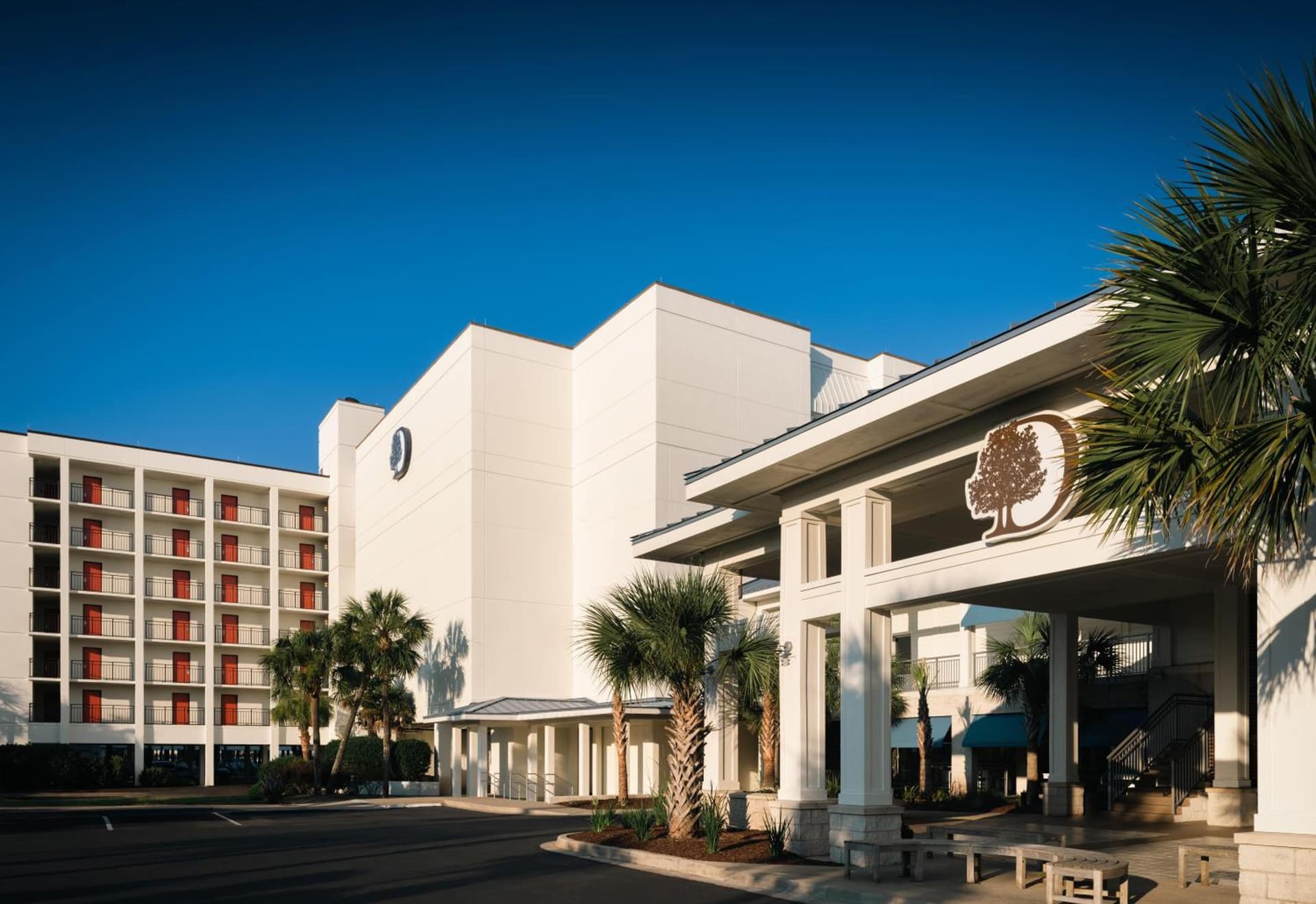 DoubleTree Resort by Hilton Myrtle Beach Oceanfront — hotel in Myrtle Beach, South Carolina