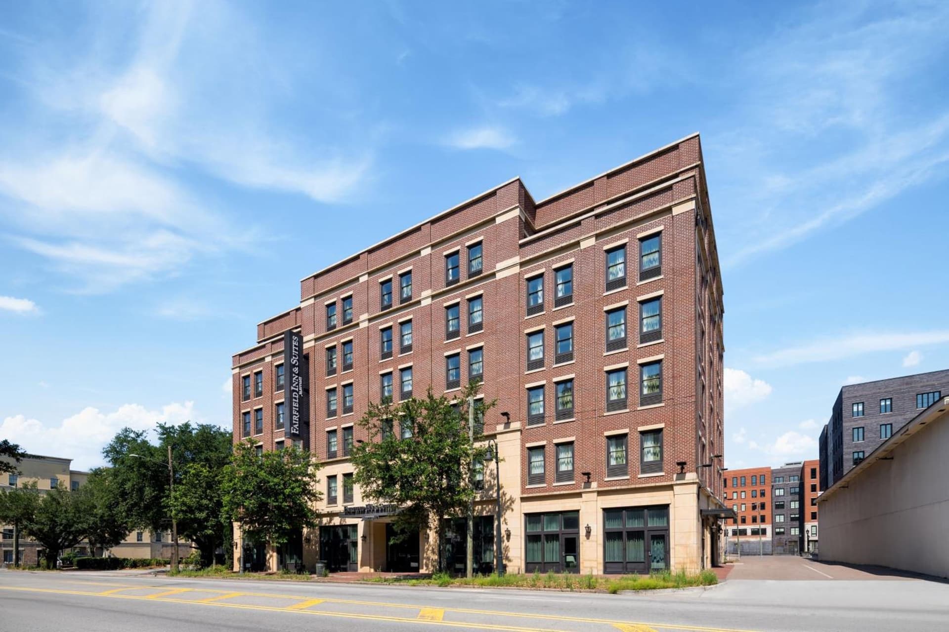 Fairfield Inn & Suites by Marriott Savannah Downtown Historic District — hotel in Savannah, Georgia