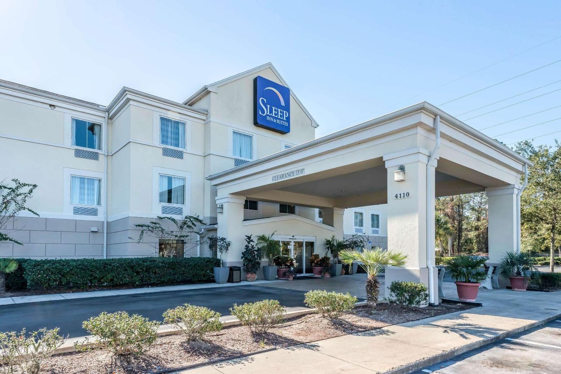 Sleep Inn & Suites University-Shands — hotel in Gainesville, Florida