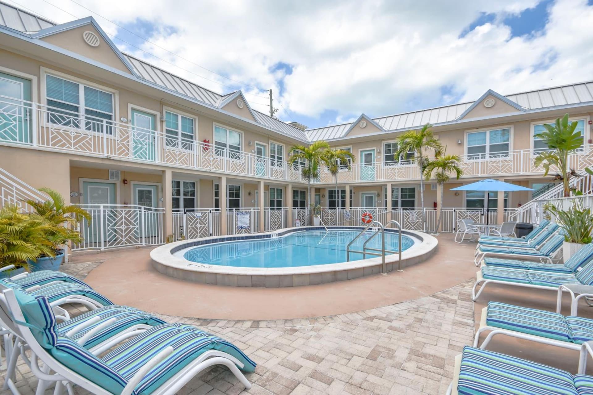 Clearwater Beach Suites #102 property views in Clearwater Beach — gallery photo 3