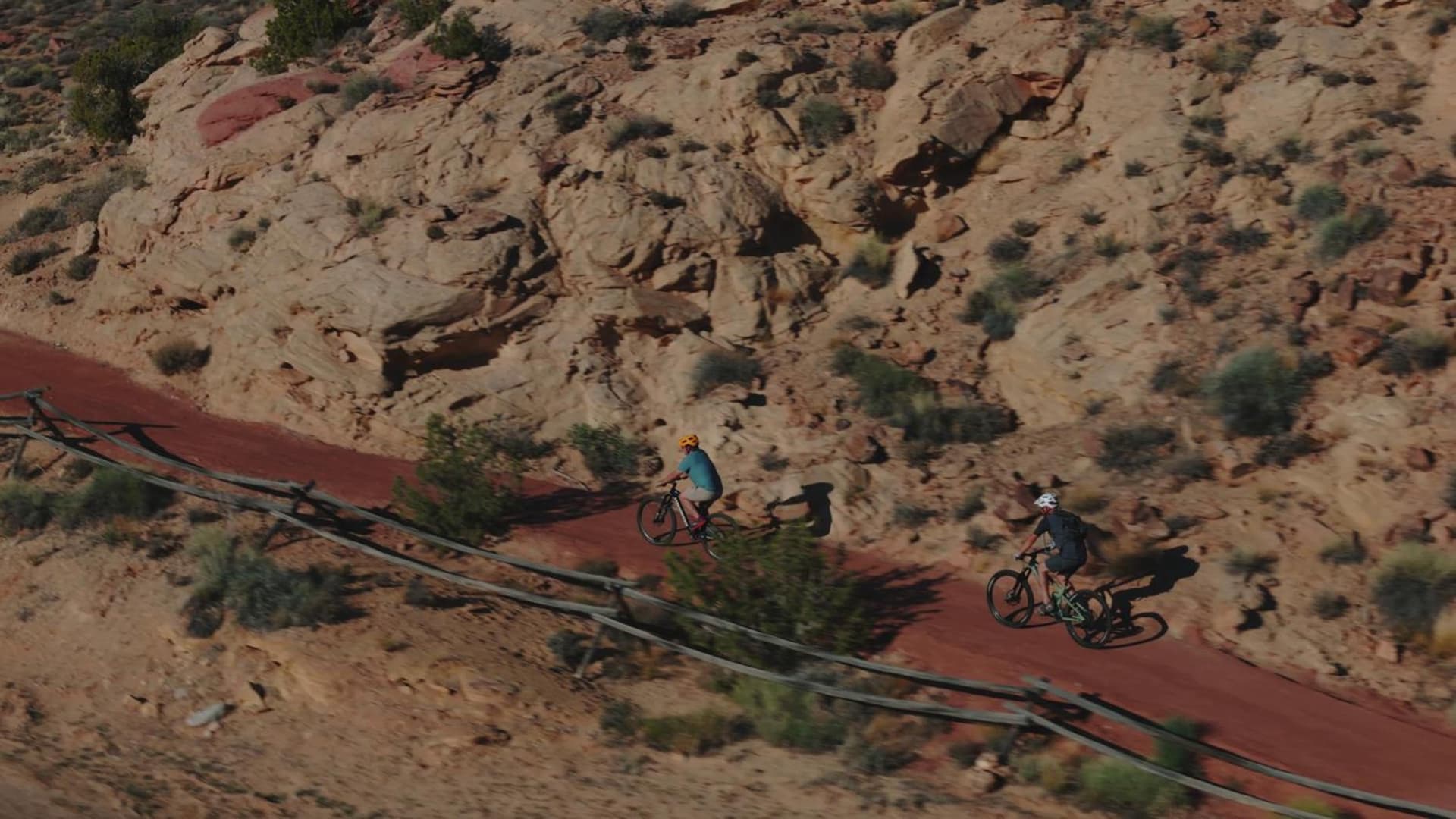 LIONSBACK RESORT property views in Moab, UT — gallery photo 3