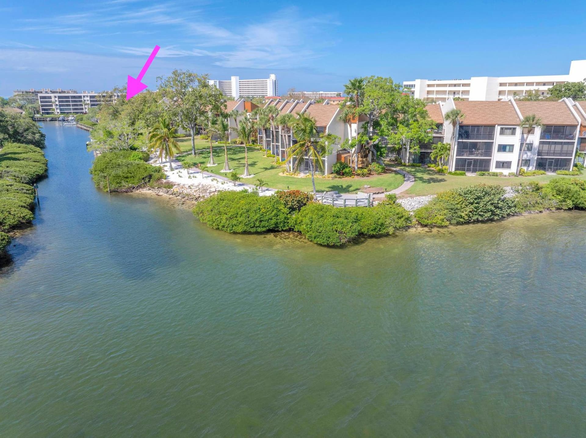 Midnight Cove II - Beach Access, Pool, Tennis & More! — hotel in Siesta Key, Florida