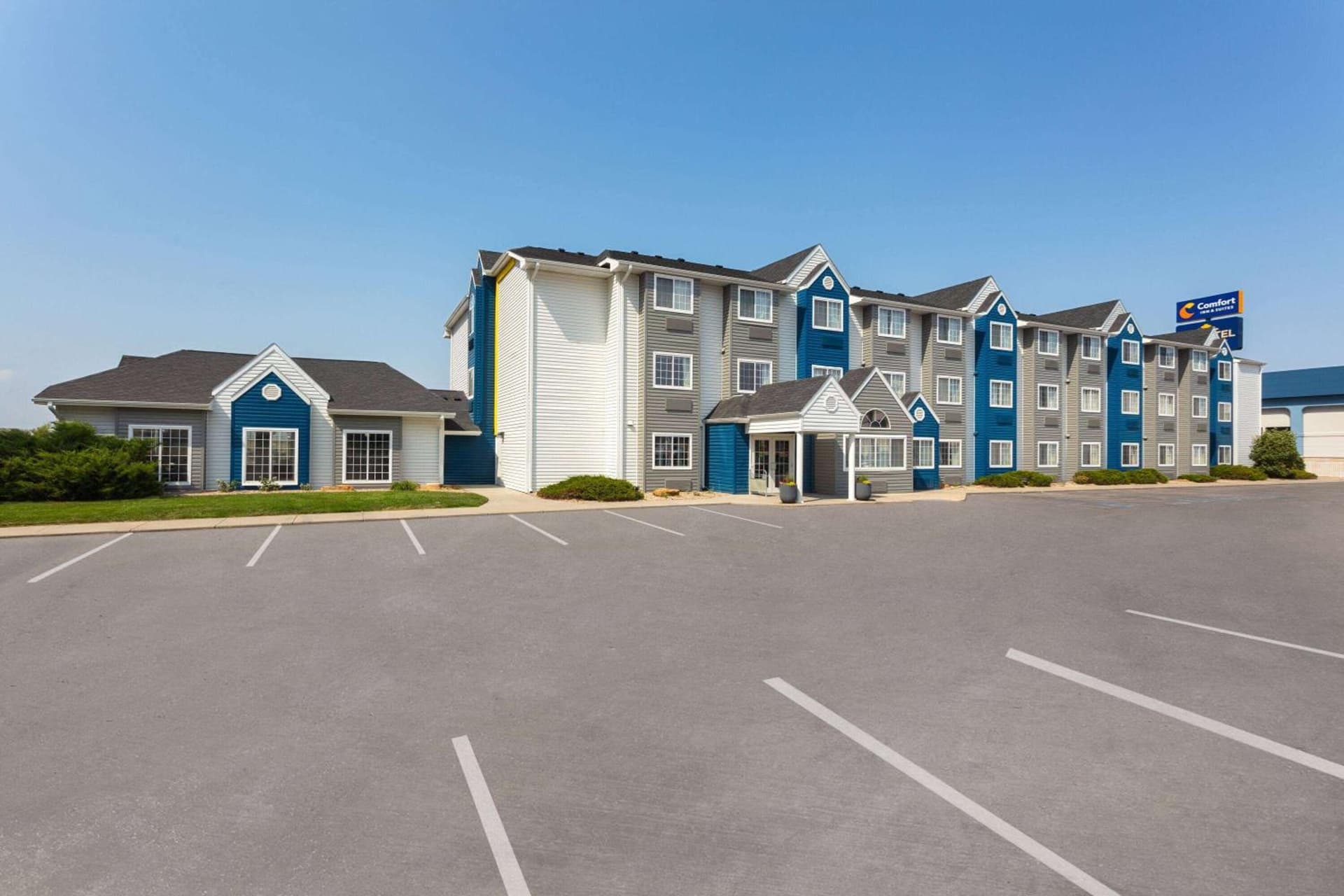 Microtel Inn & Suites by Wyndham Rapid City — hotel in Rapid City, South Dakota