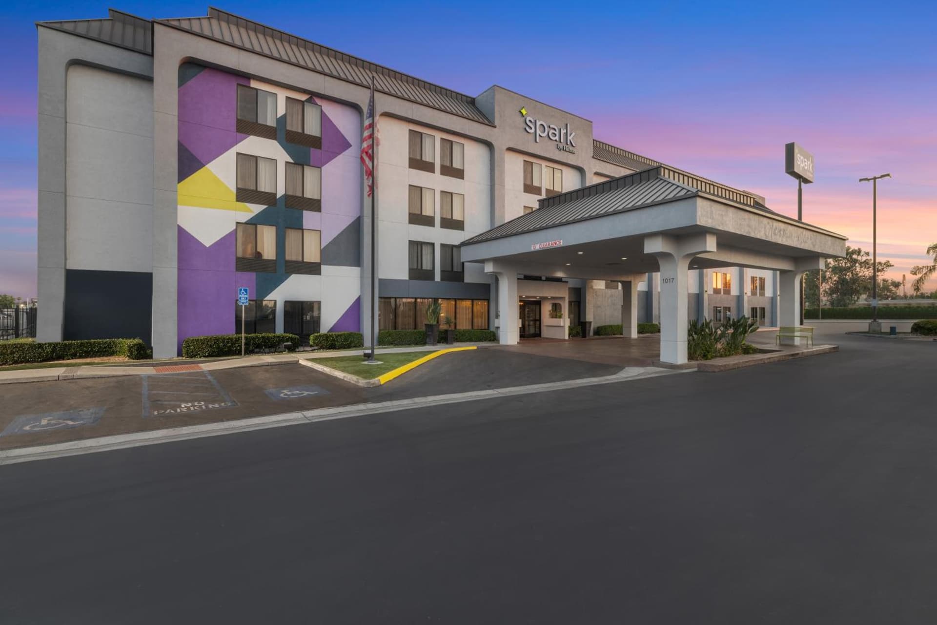 Spark by Hilton Bakersfield Central — hotel in Bakersfield, California