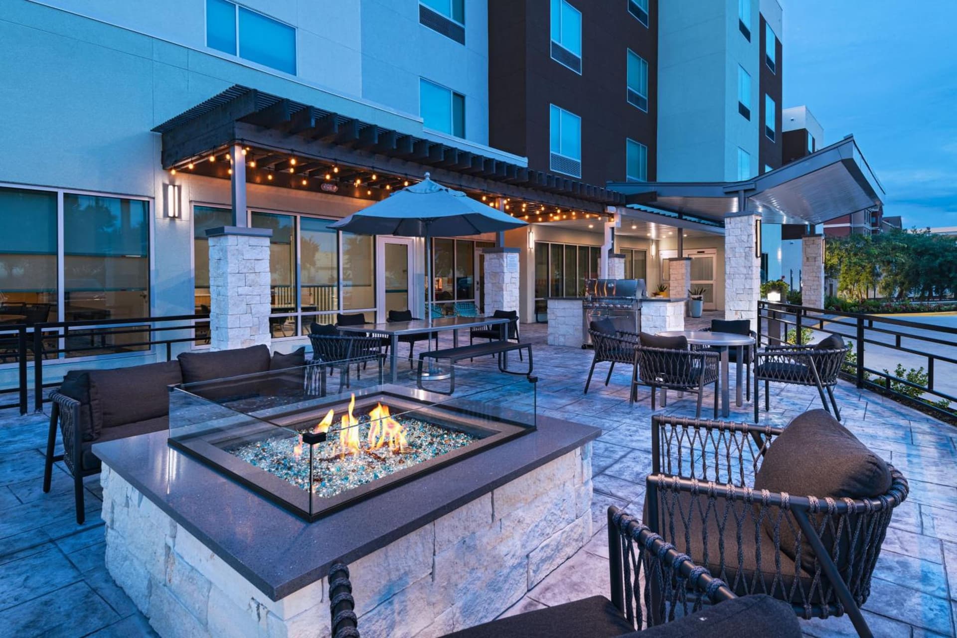 TownePlace Suites by Marriott Stafford Sugar Land interior in Stafford, TX — gallery photo 2