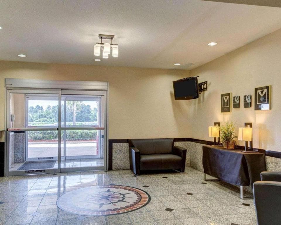 Suburban Extended Stay La Place property views in Laplace, LA — gallery photo 3
