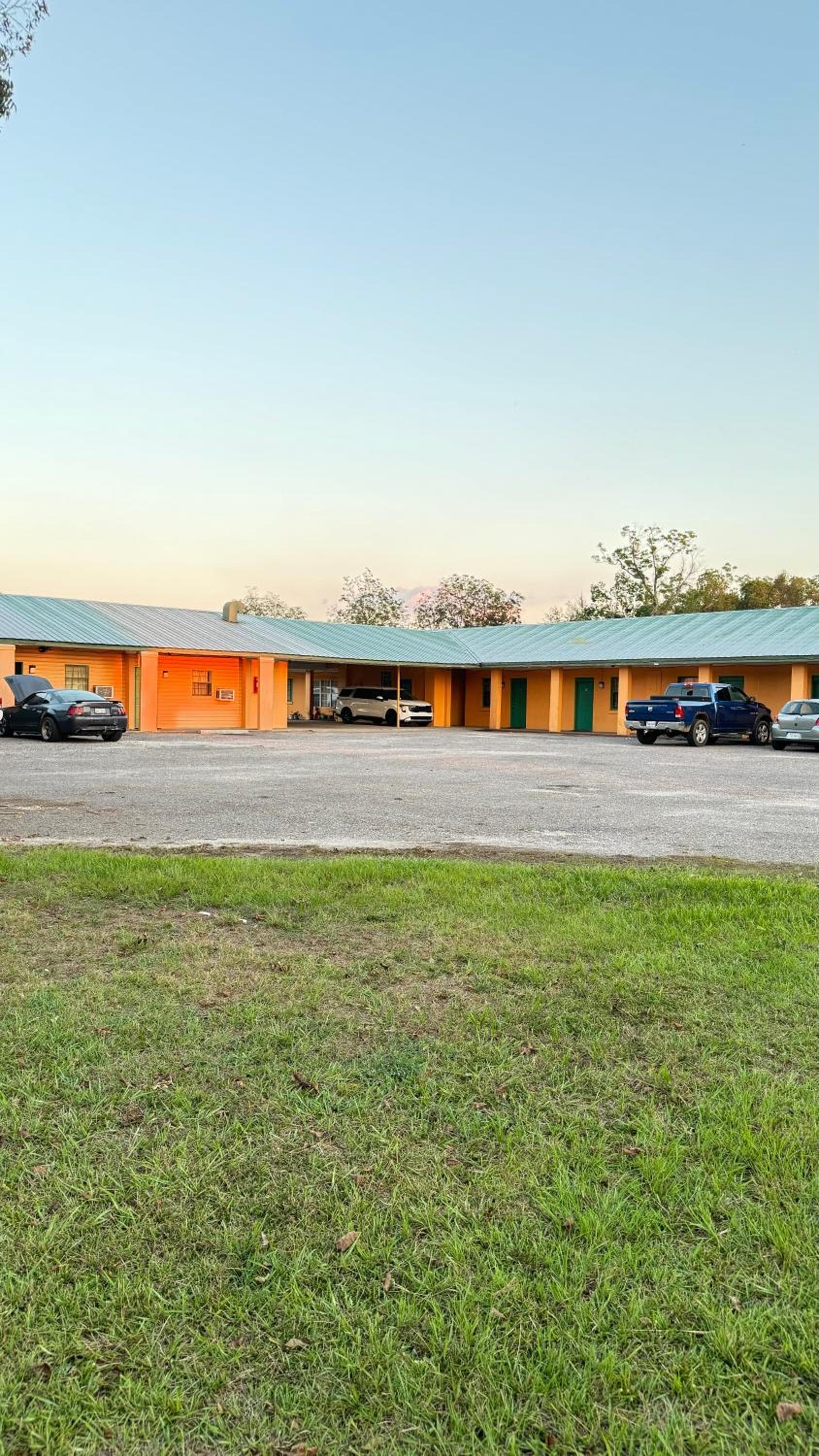 GreenLawn Motel — hotel in Atmore, Alabama