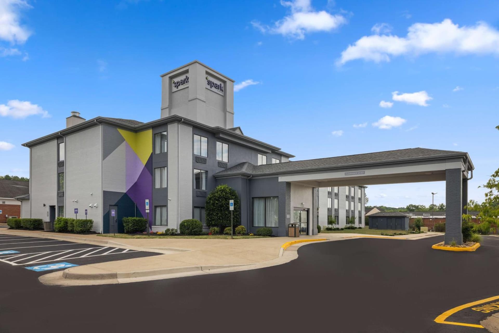 Spark By Hilton Fredericksburg Southpoint — hotel in Fredericksburg, Virginia