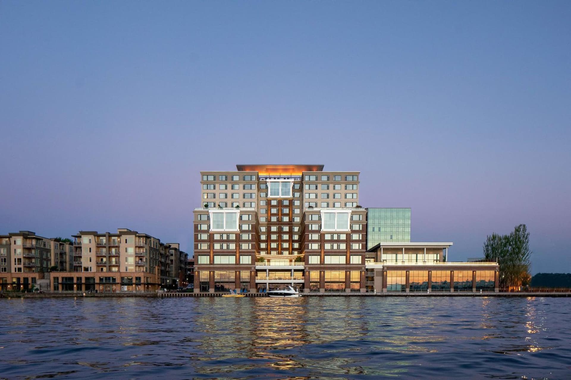 Hyatt Regency Lake Washington at Seattle's Southport — hotel in Renton, Washington