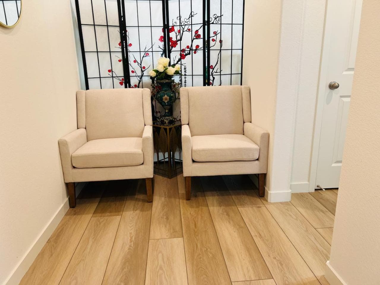 Beautiful Queen Bedroom with WiFi in Elk Grove — hotel in Elk Grove, California
