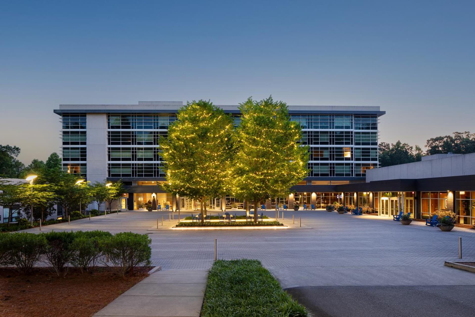 JB Duke Hotel — hotel in Durham, North Carolina