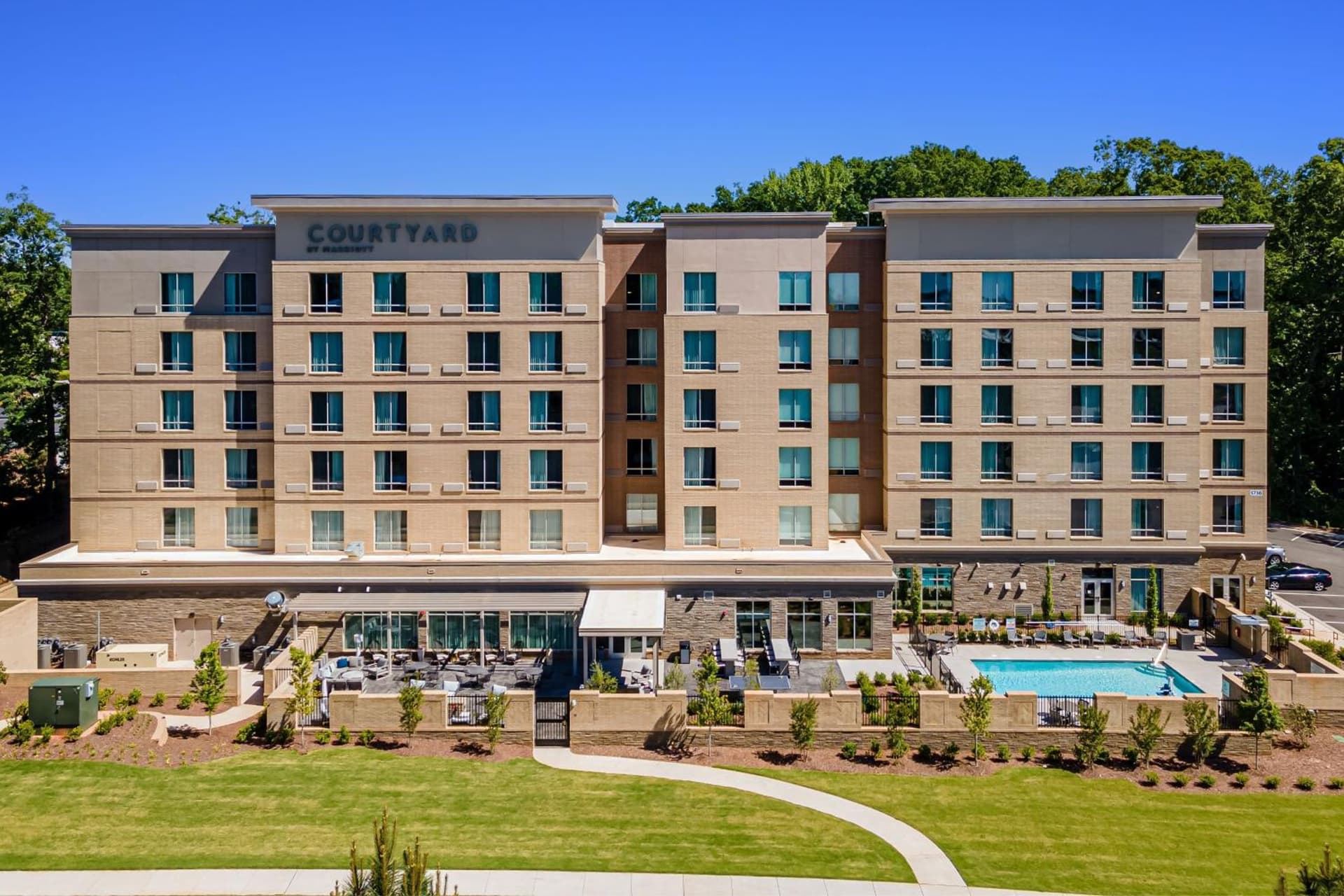 Courtyard by Marriott Raleigh Cary Crossroads — hotel in Cary, North Carolina