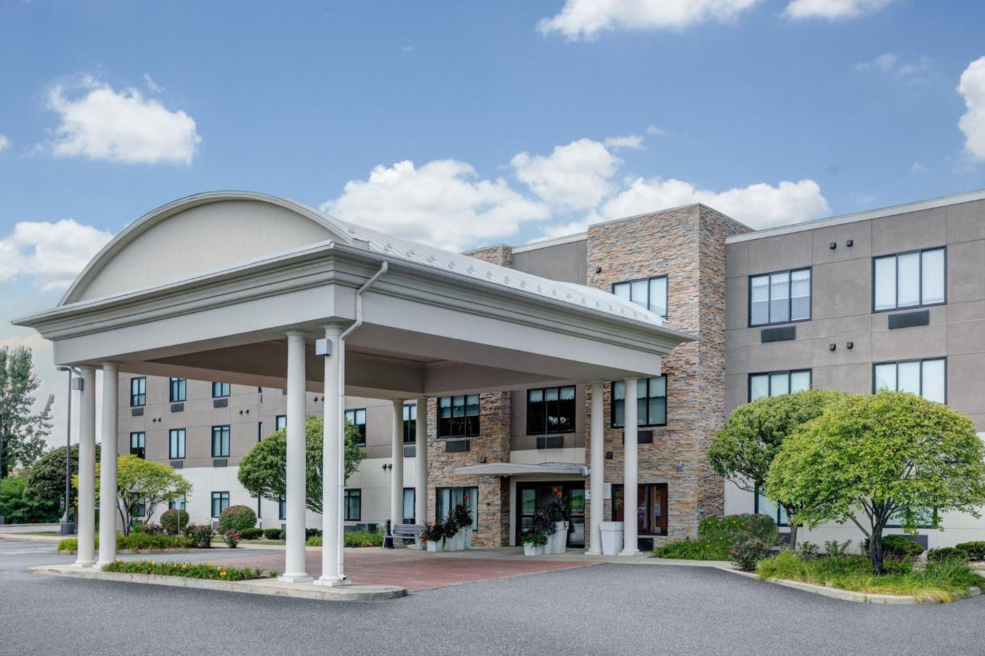 Holiday Inn Express Hotel and Suites Valparaiso by IHG — hotel in Valparaiso, Indiana