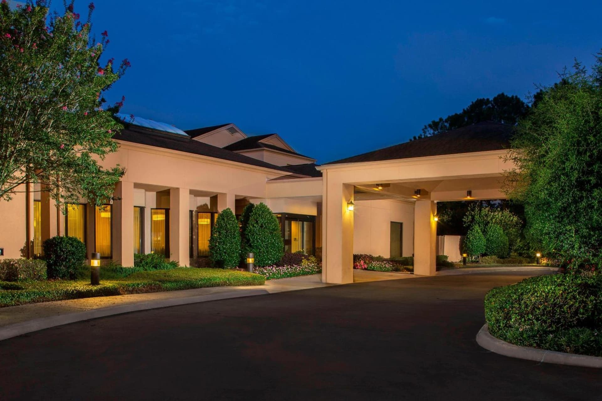 Courtyard by Marriott Baton Rouge Acadian Centre/LSU Area — hotel in Baton Rouge, Louisiana