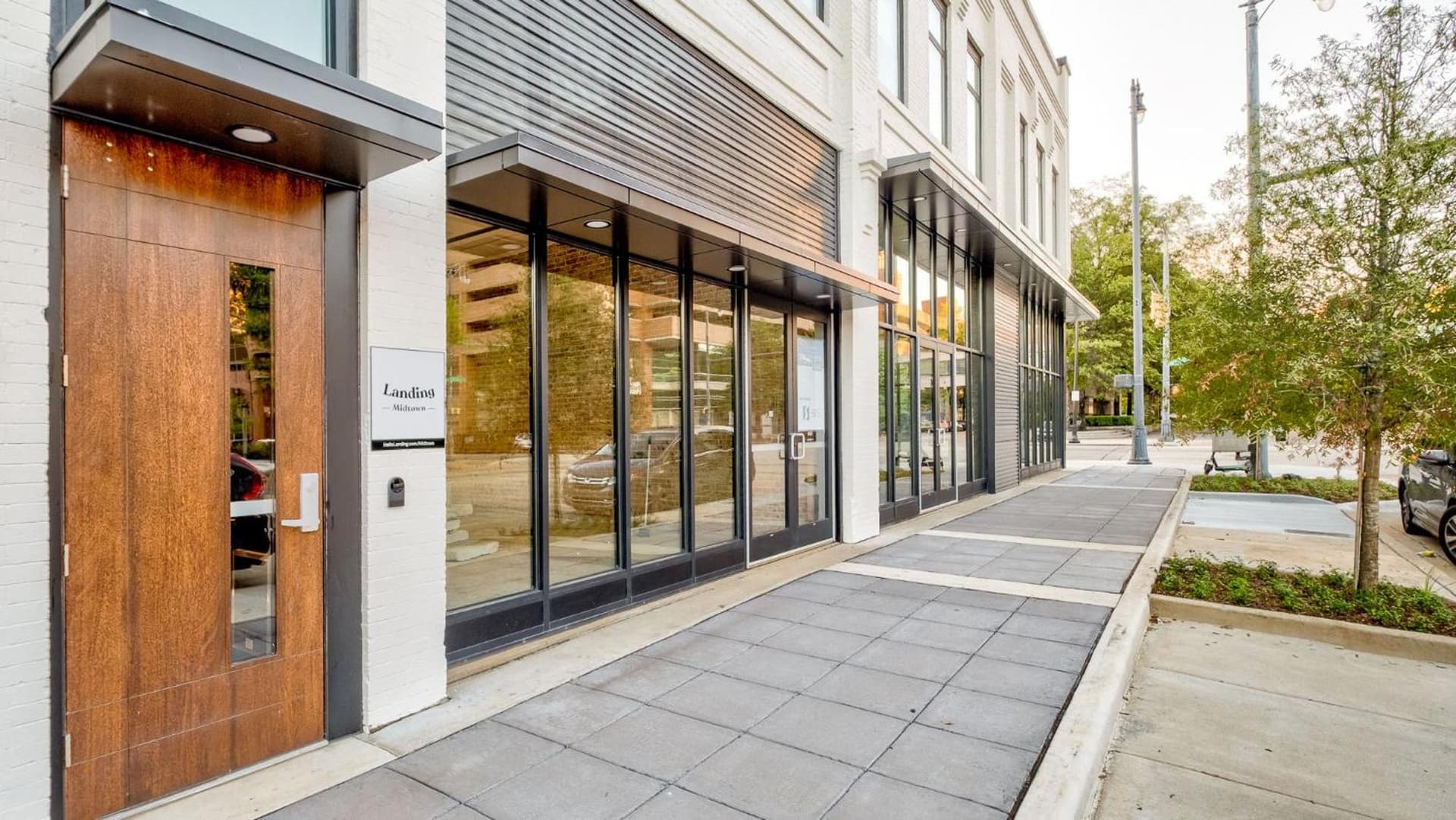 Landing-Midtown Apartments by Barsala property views in Birmingham, AL — gallery photo 3