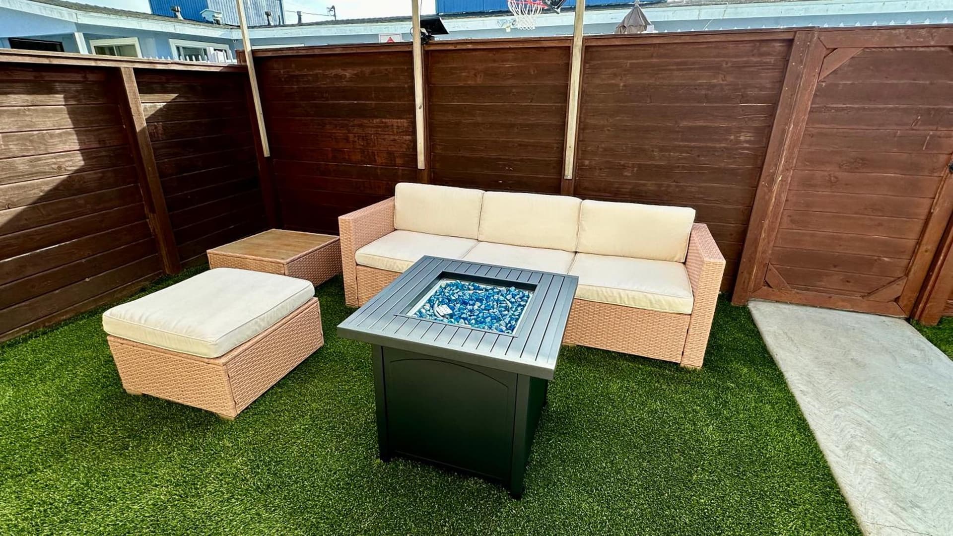 King Suite near SpaceX, SoFI, LAX and Sout Bay Beaches — hotel in Gardena, California