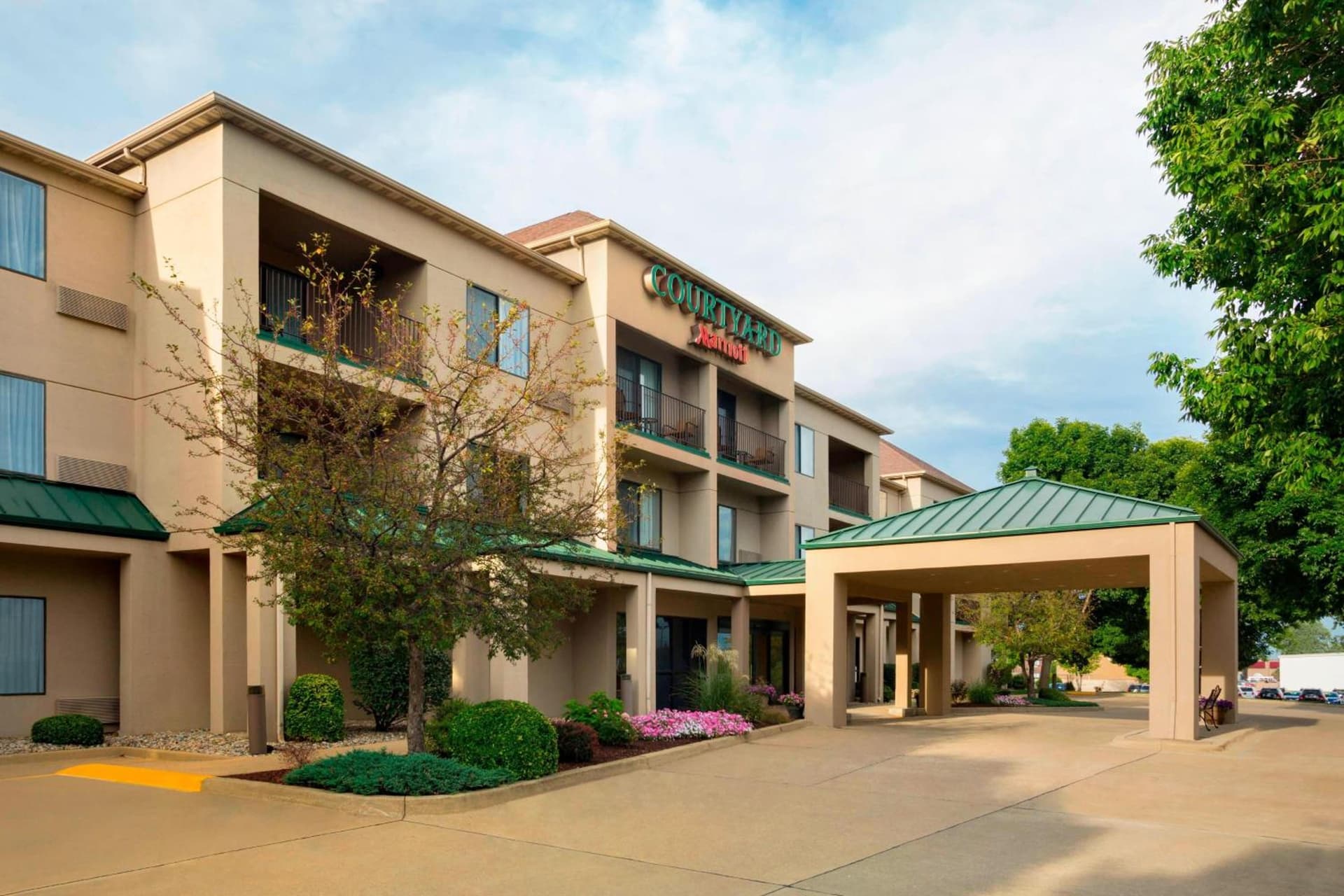 Courtyard by Marriott Champaign — hotel in Champaign, Illinois