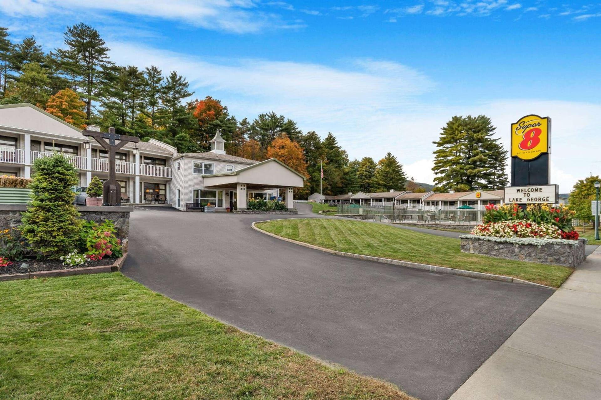 Super 8 by Wyndham Lake George/Downtown property views in Lake George — gallery photo 3