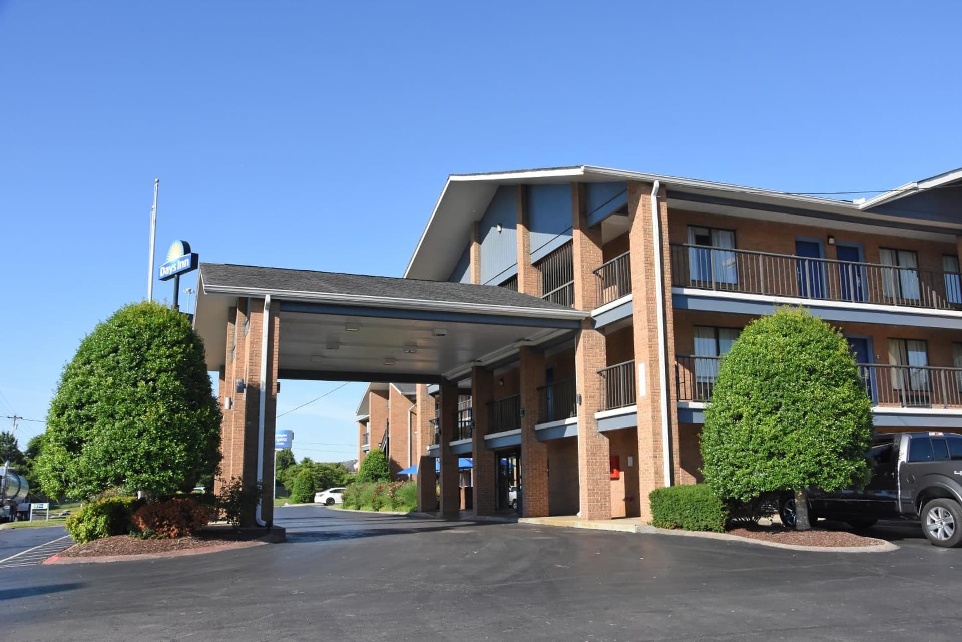 Days Inn by Wyndham Lebanon featured exterior or lobby in Lebanon, TN — similar hotel