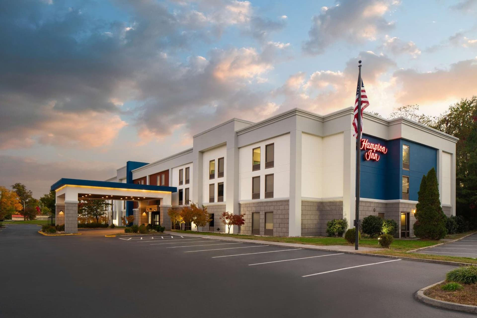 Hampton Inn Roanoke/Hollins - I-81 — hotel in Roanoke, Virginia