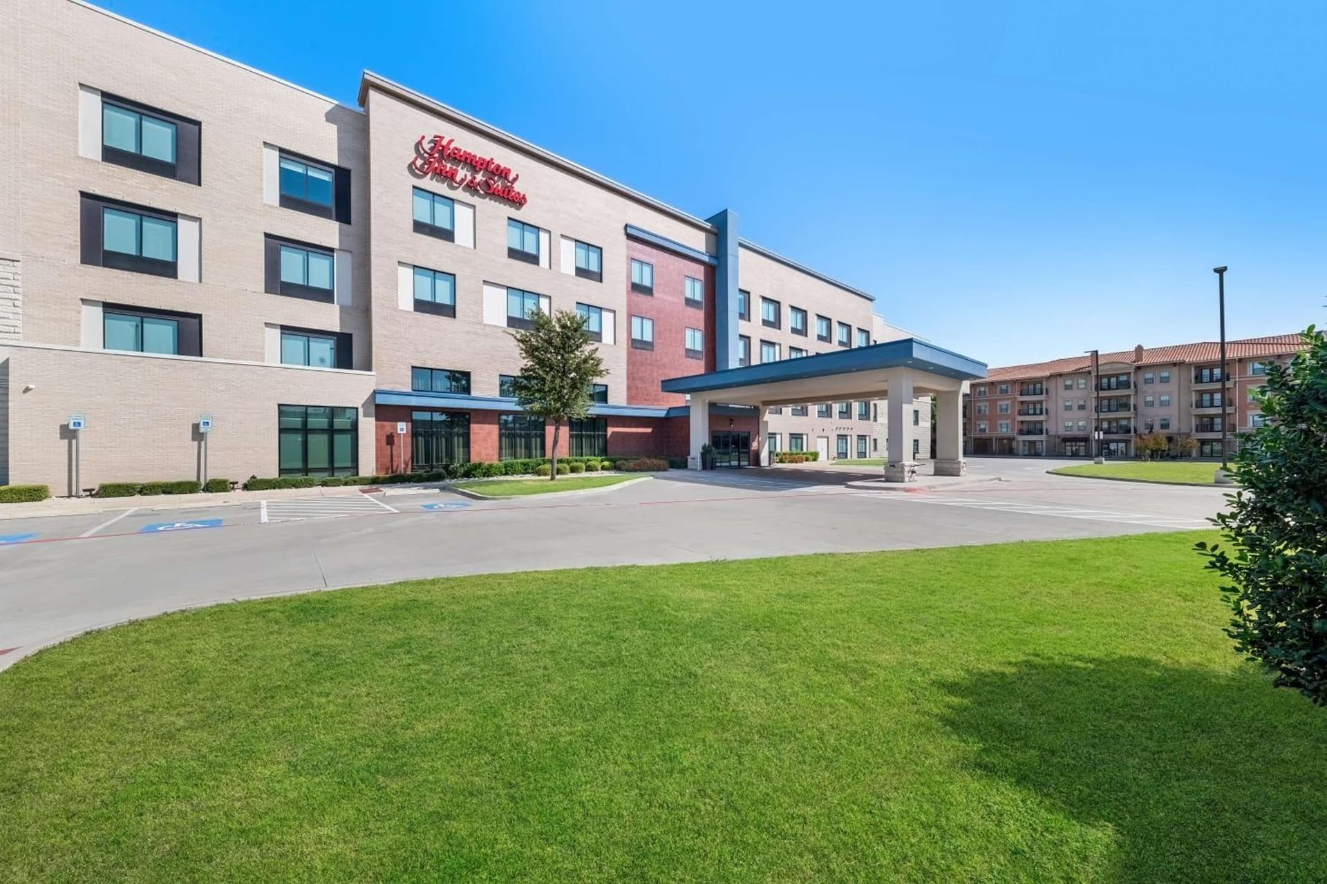 Hampton Inn & Suites Dallas - Farmers Branch — hotel in Farmers Branch, Texas