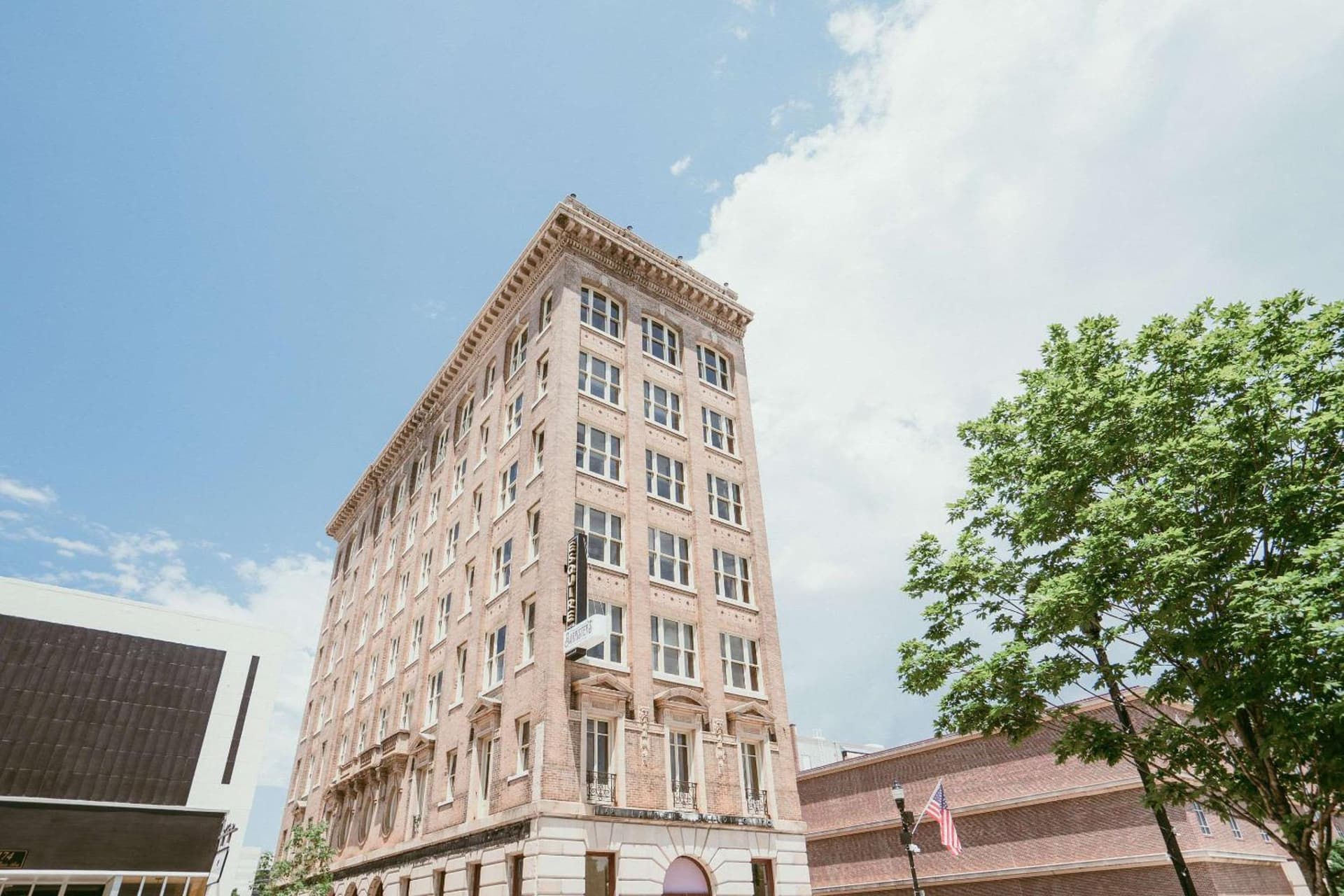 The Esquire Hotel Downtown Gastonia, an Ascend Collection Hotel — hotel in Gastonia, North Carolina