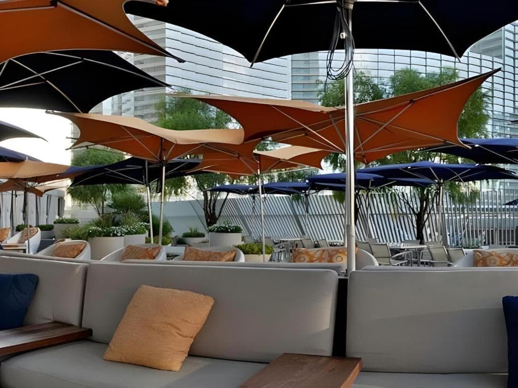 Luxury Suites International by Vdara property views in Las Vegas, NV — gallery photo 3
