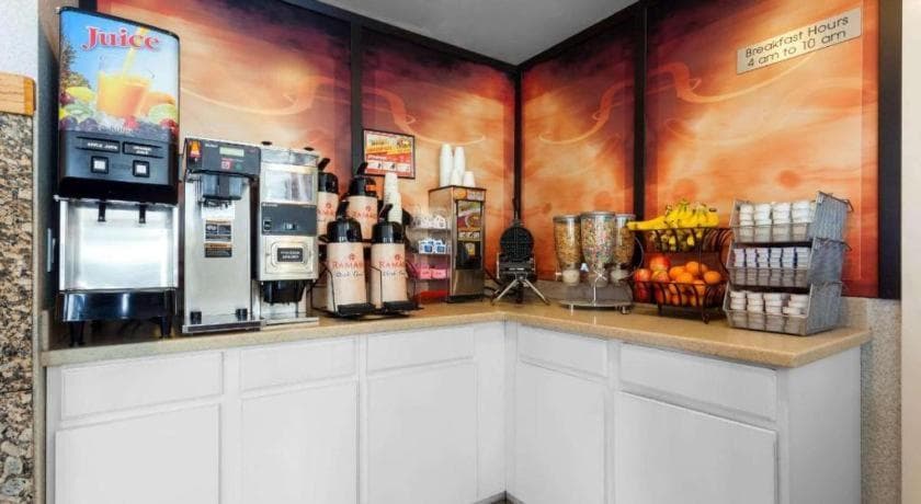 Ramada by Wyndham SeaTac Airport North property views in Seattle, WA — gallery photo 3