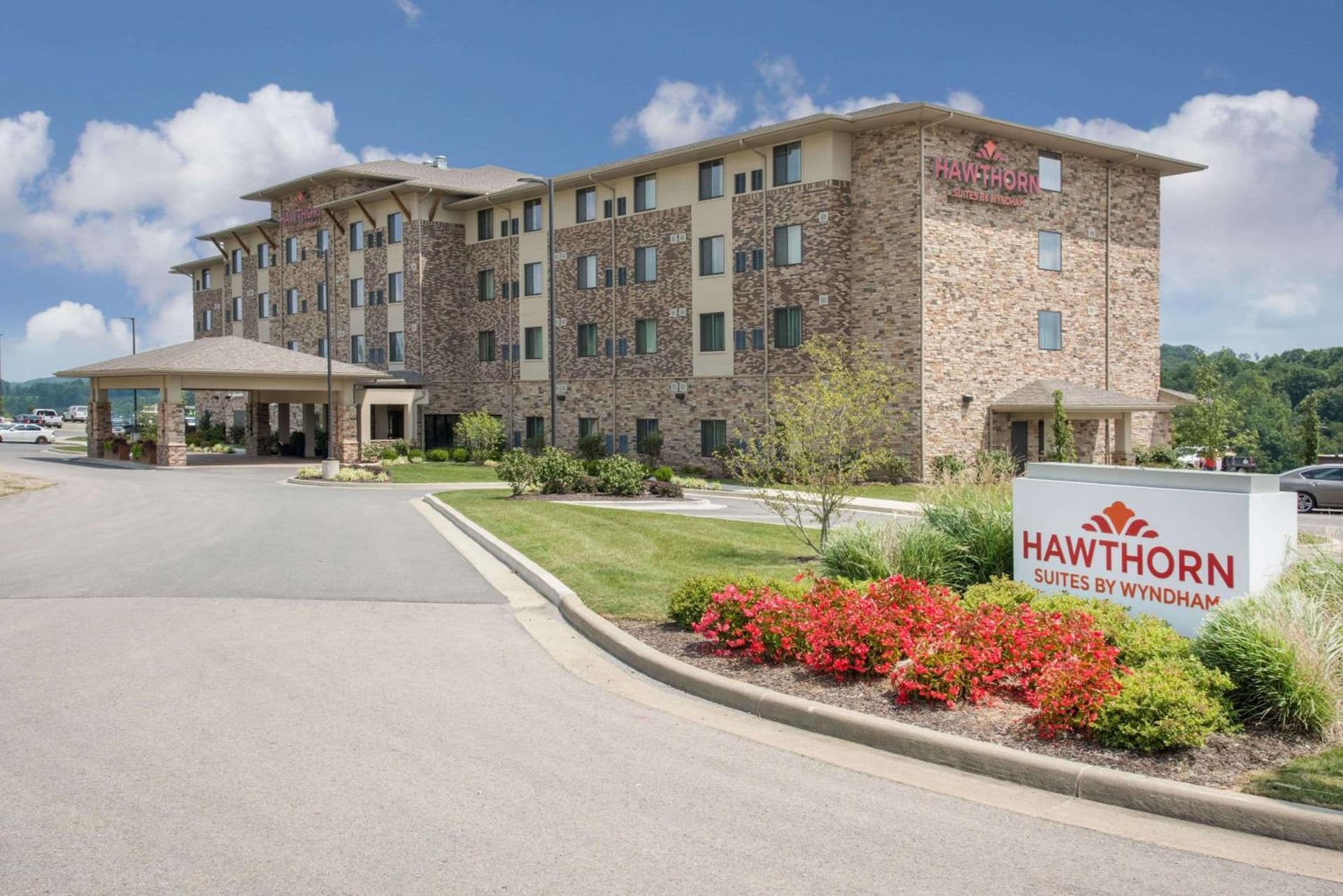 Hawthorn Suites by Wyndham Bridgeport — hotel in Bridgeport, West Virginia