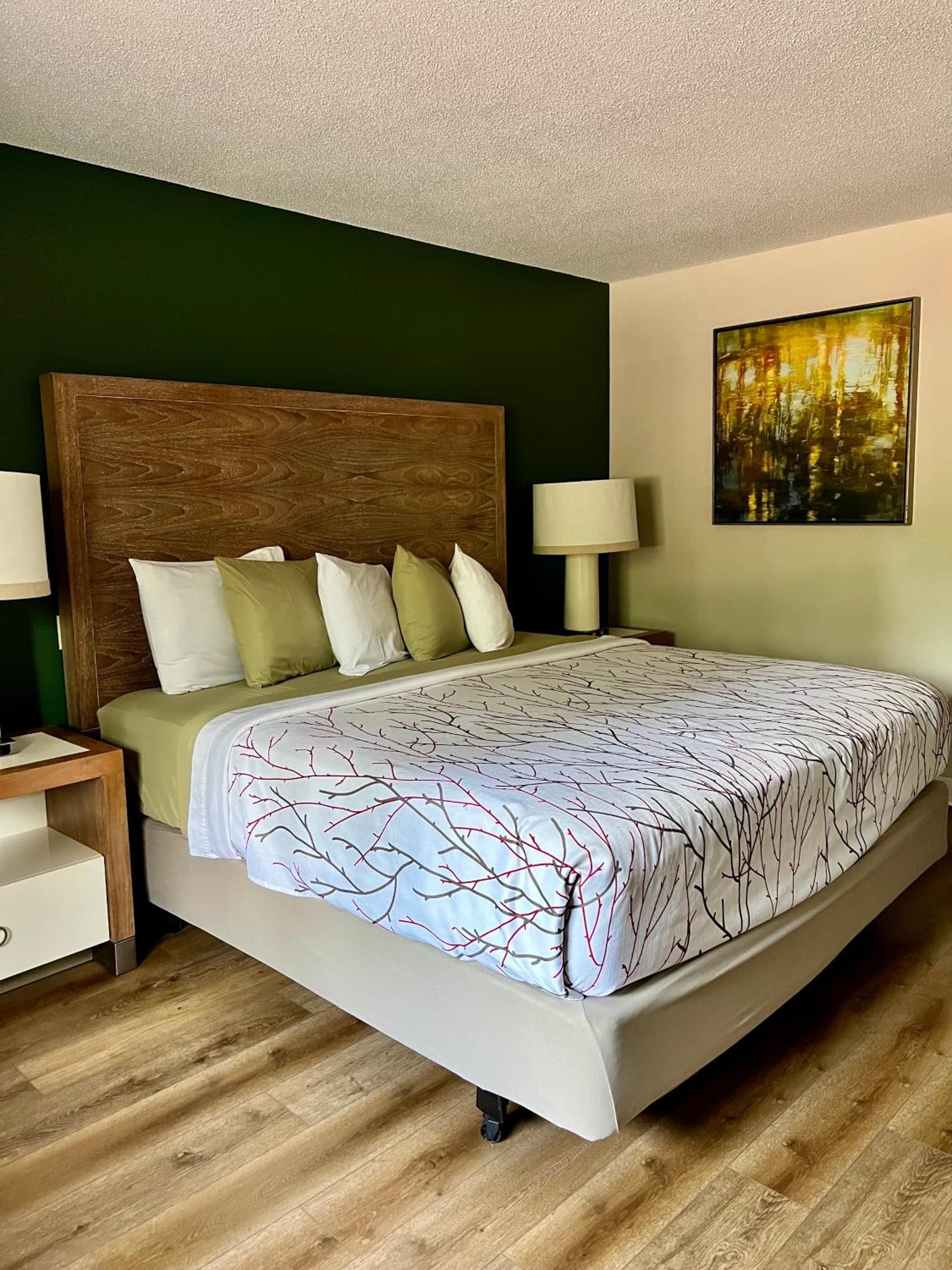St. Croix Inn property views in Solon Springs, WI — gallery photo 3